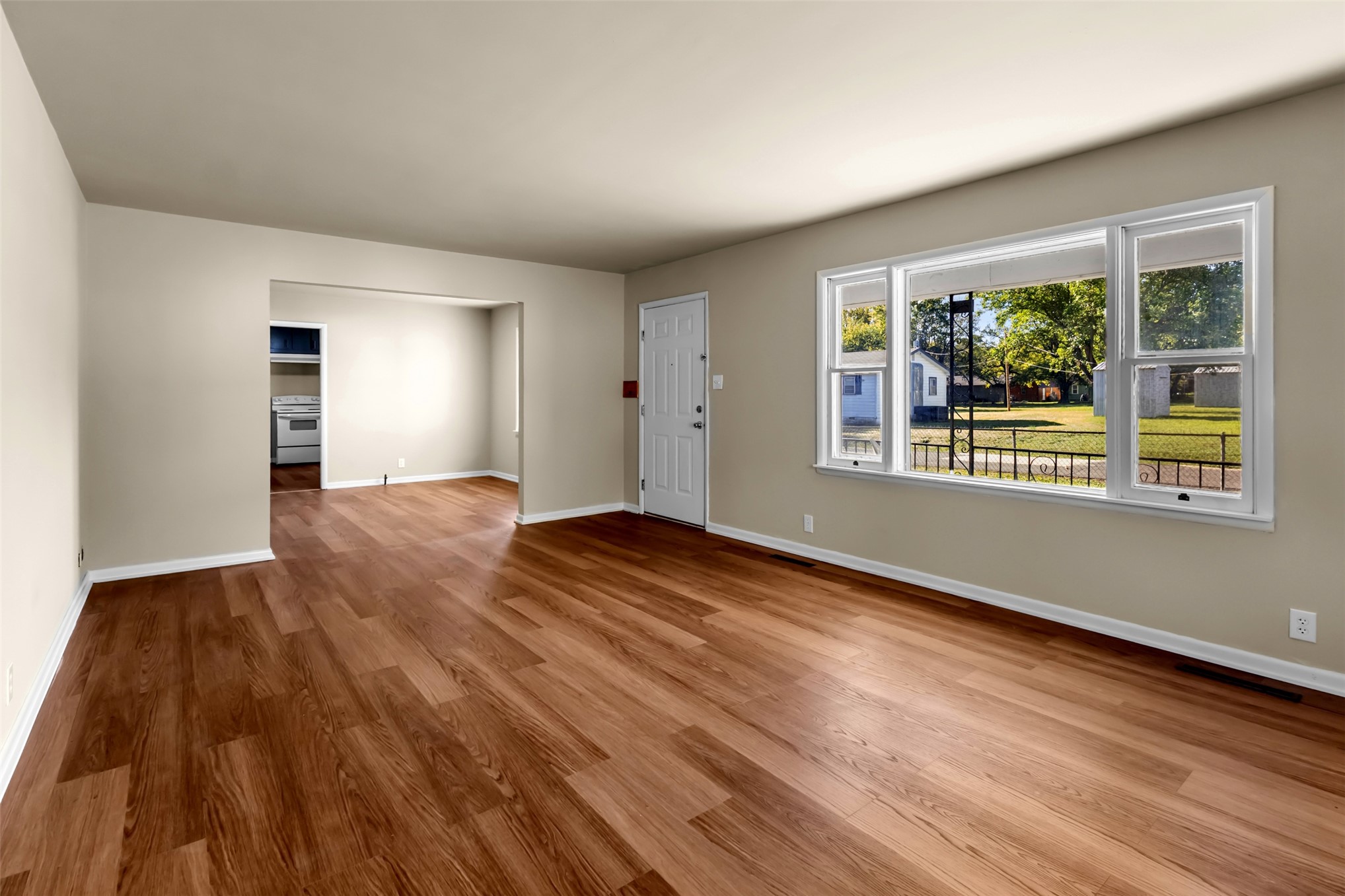 619 W Knisley Checotah OK 74426