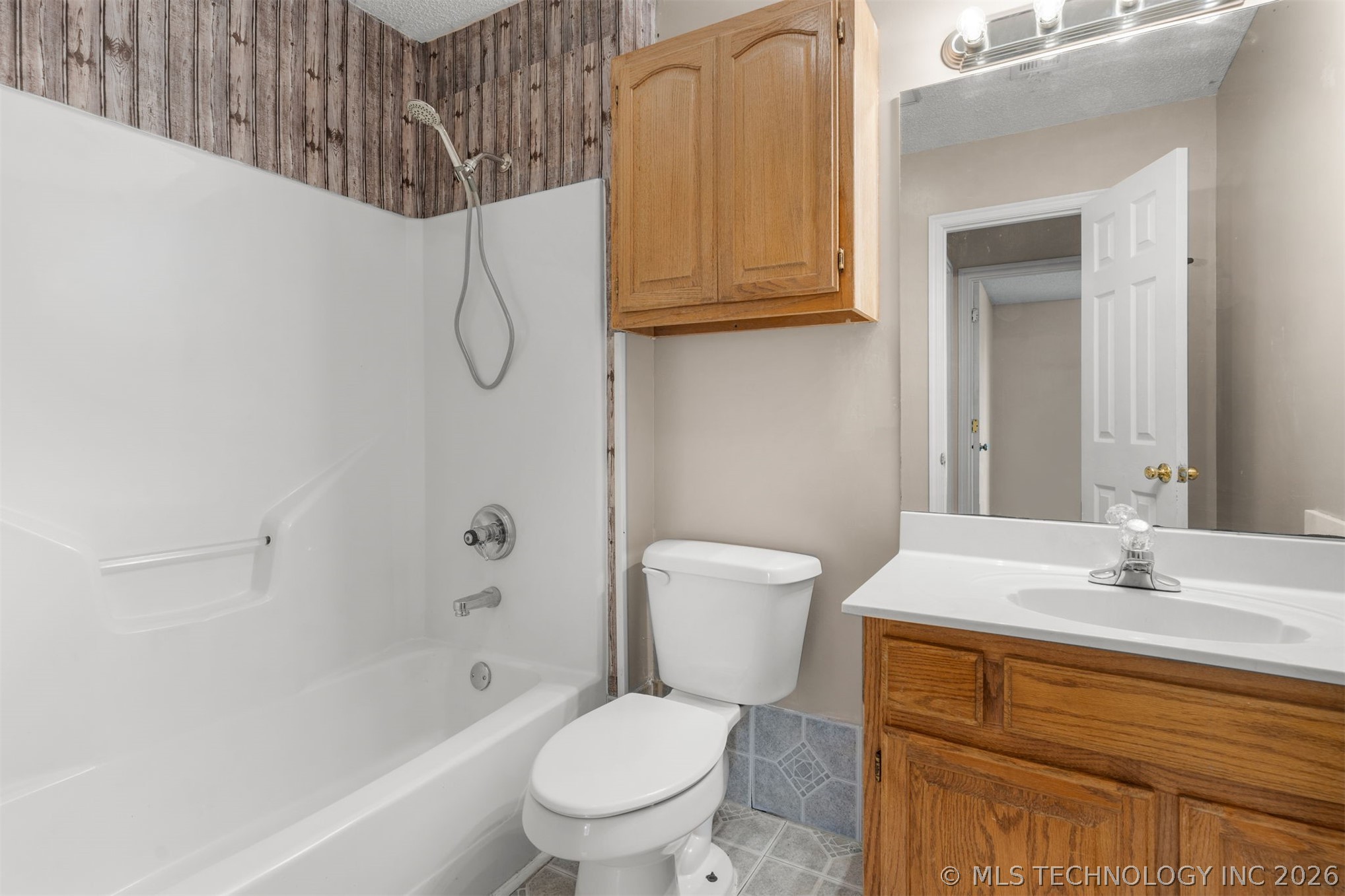 2317 SW Quail Run Drive Claremore OK 74019