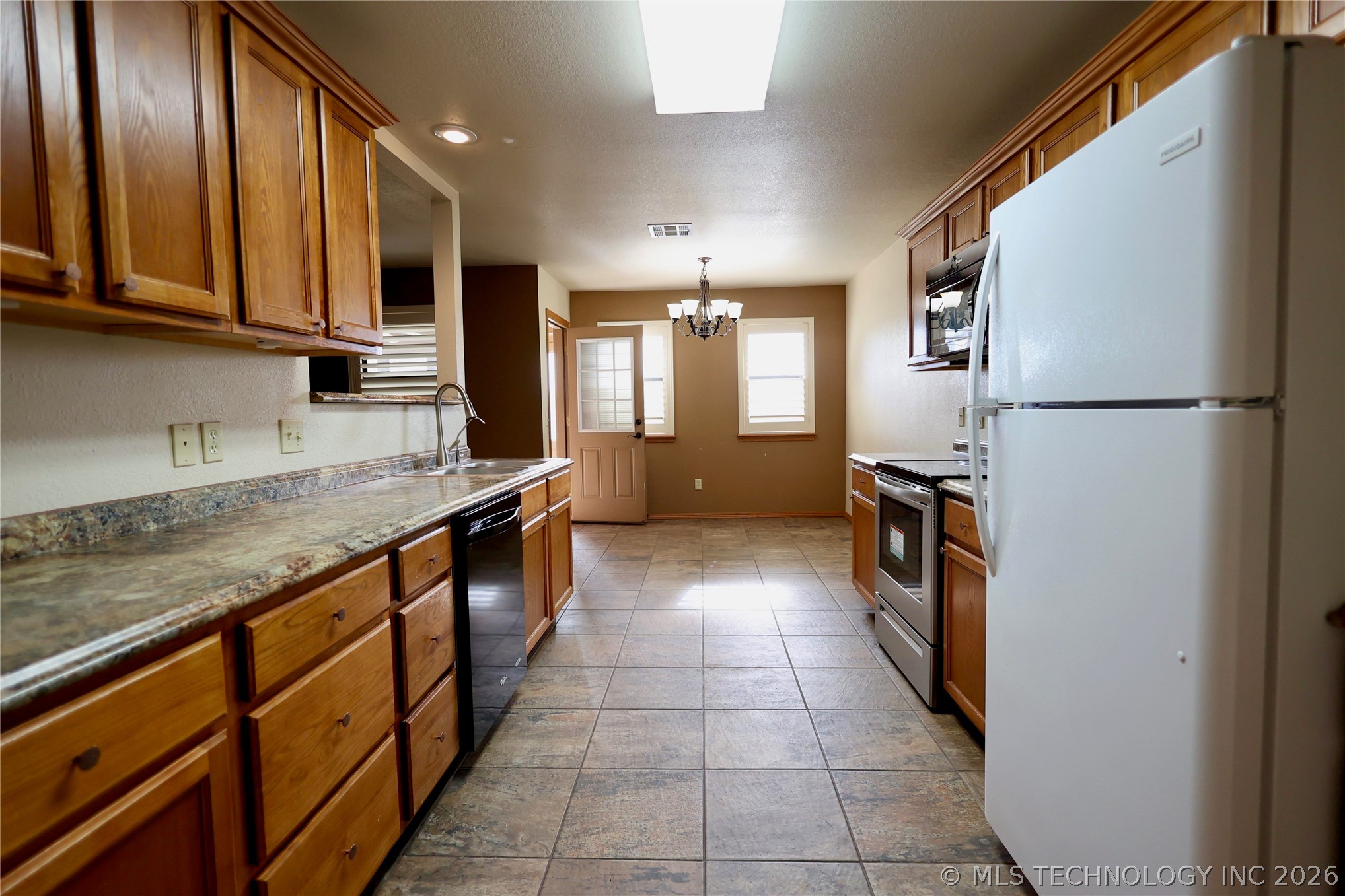 2211 Hines Sulphur OK 73086