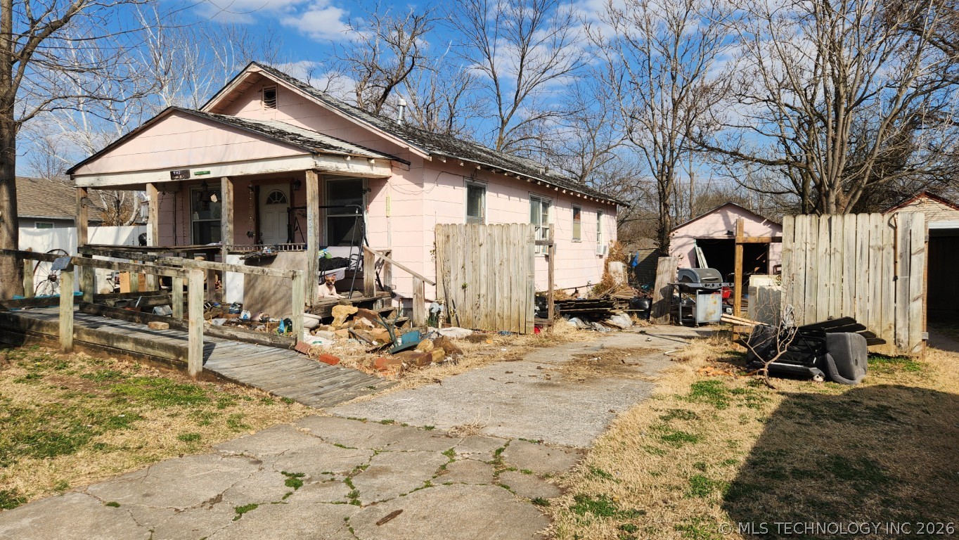 1552 S Maple Avenue Bartlesville OK 74003