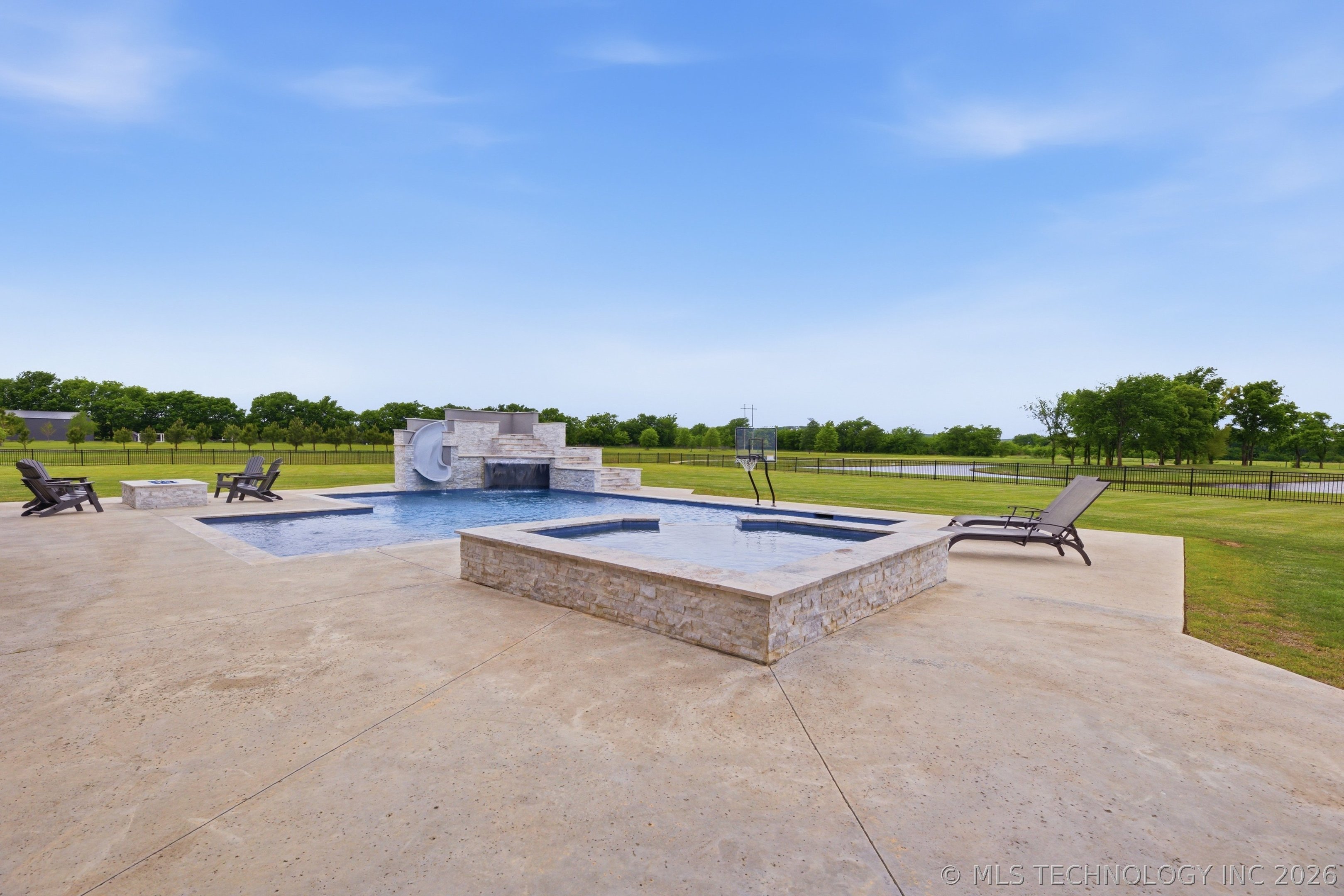 16924 S 31st East Avenue Mounds OK 74047