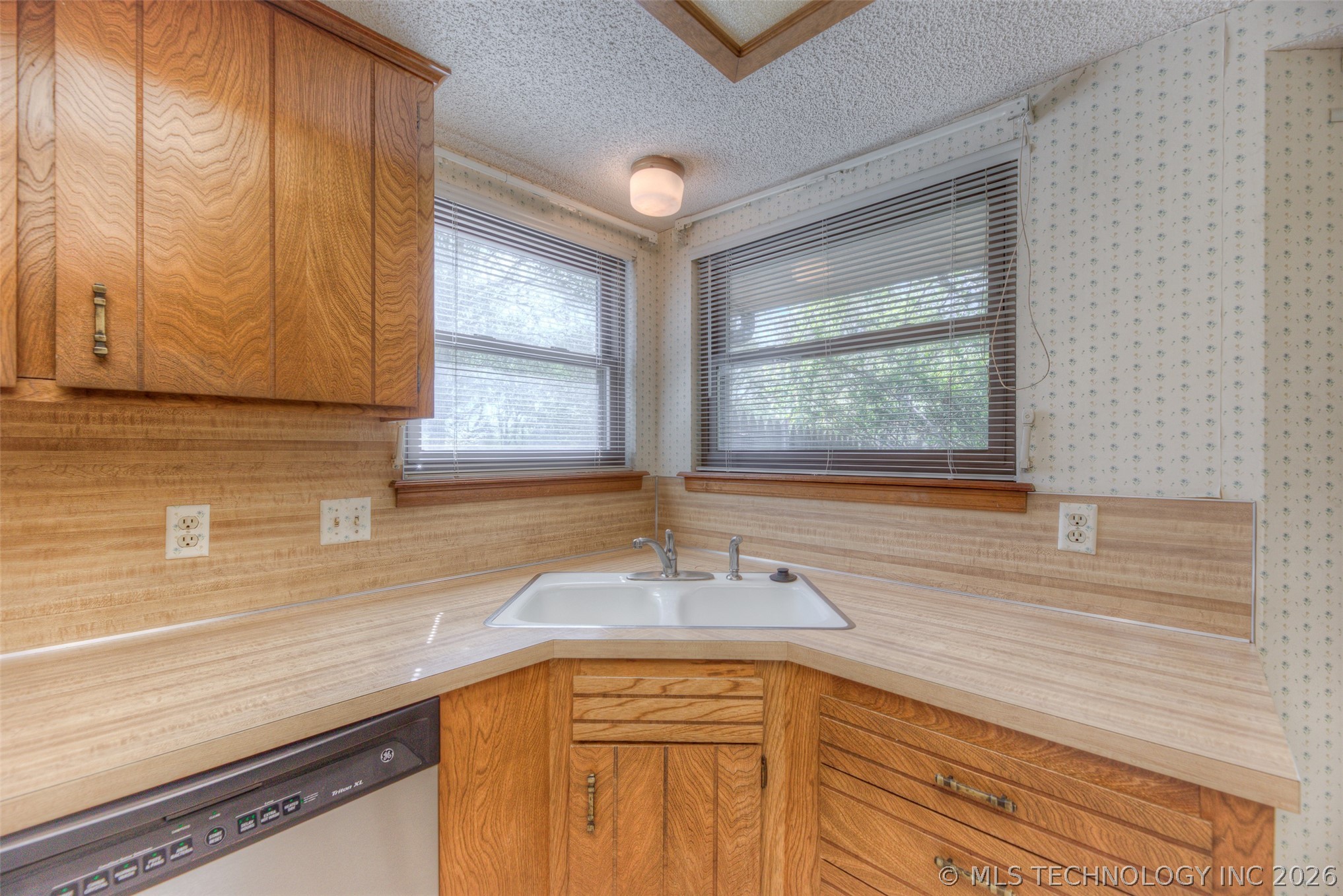 1701 W Winston Court Broken Arrow OK 74011