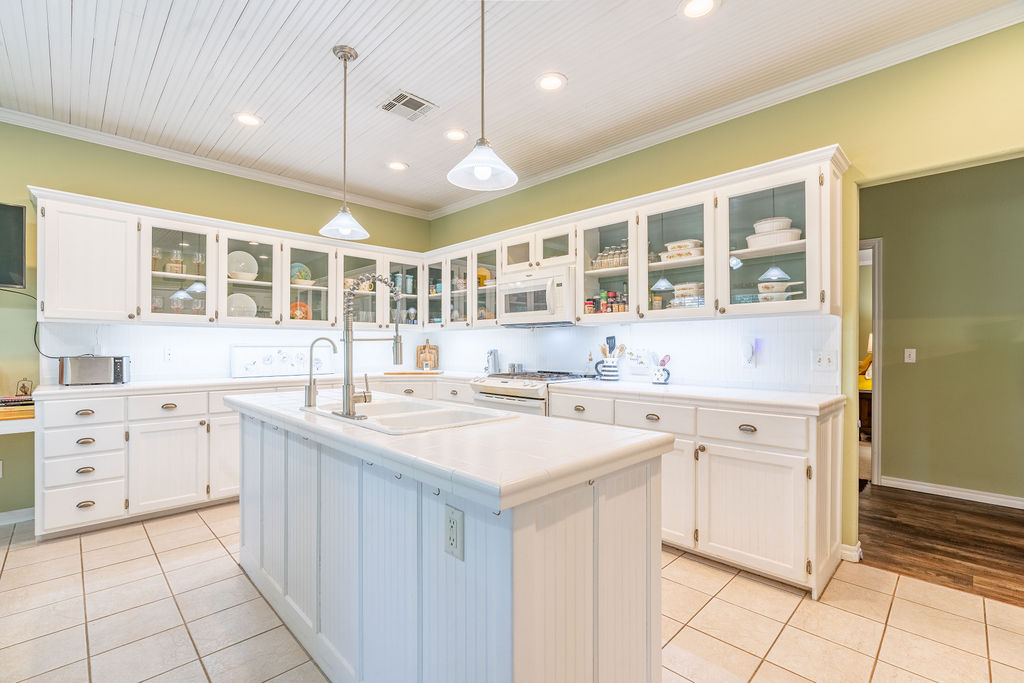 200 N Woodchuck Lane Skiatook OK 74070