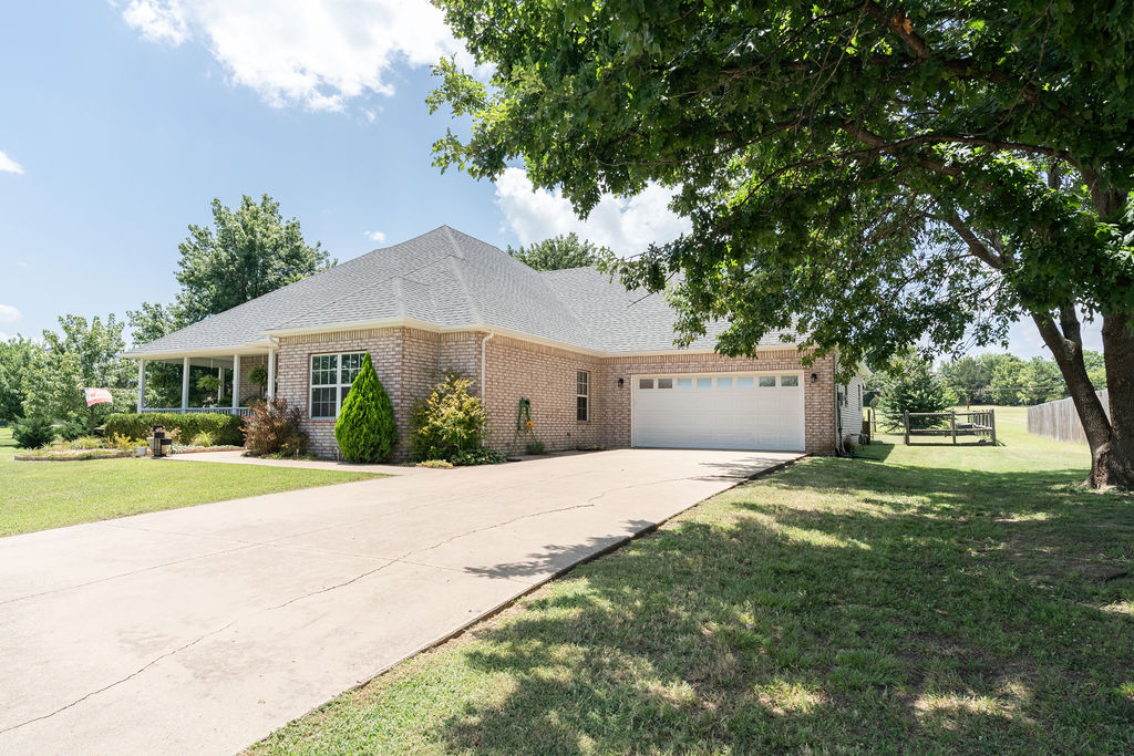 200 N Woodchuck Lane Skiatook OK 74070
