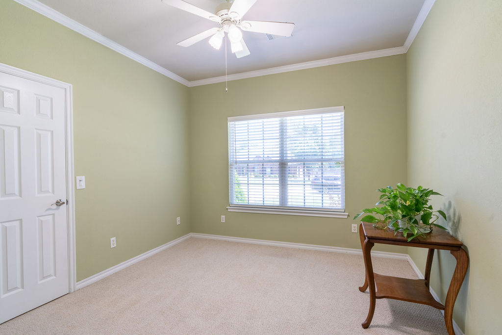 200 N Woodchuck Lane Skiatook OK 74070