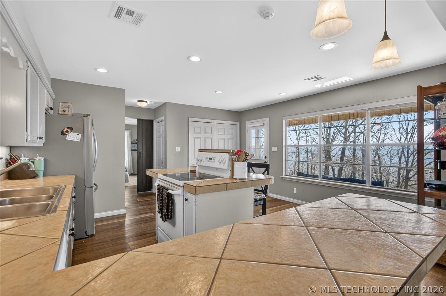 3801 E Mountain Road Bartlesville OK 74003