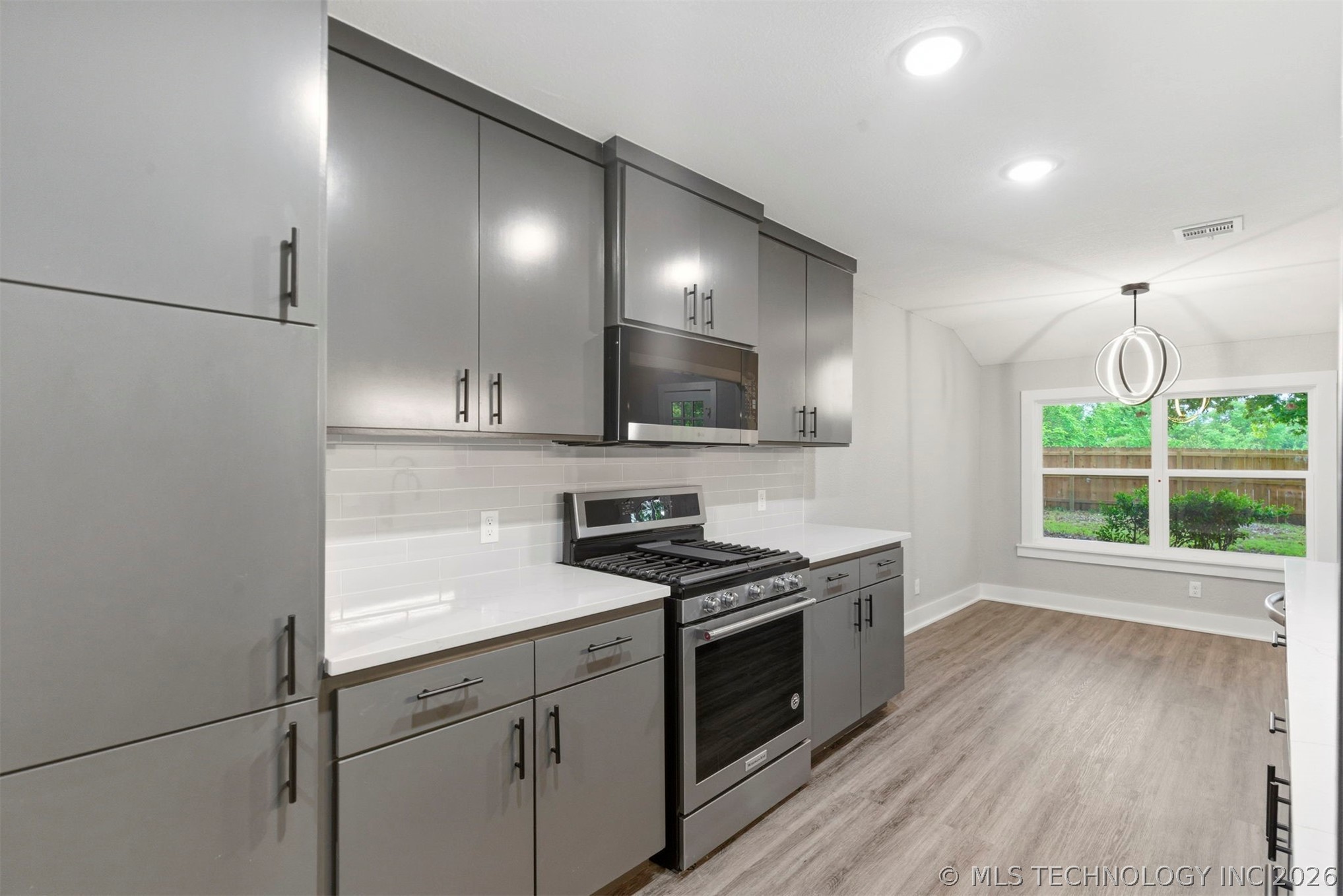 3012 W 70th Street Tulsa OK 74132