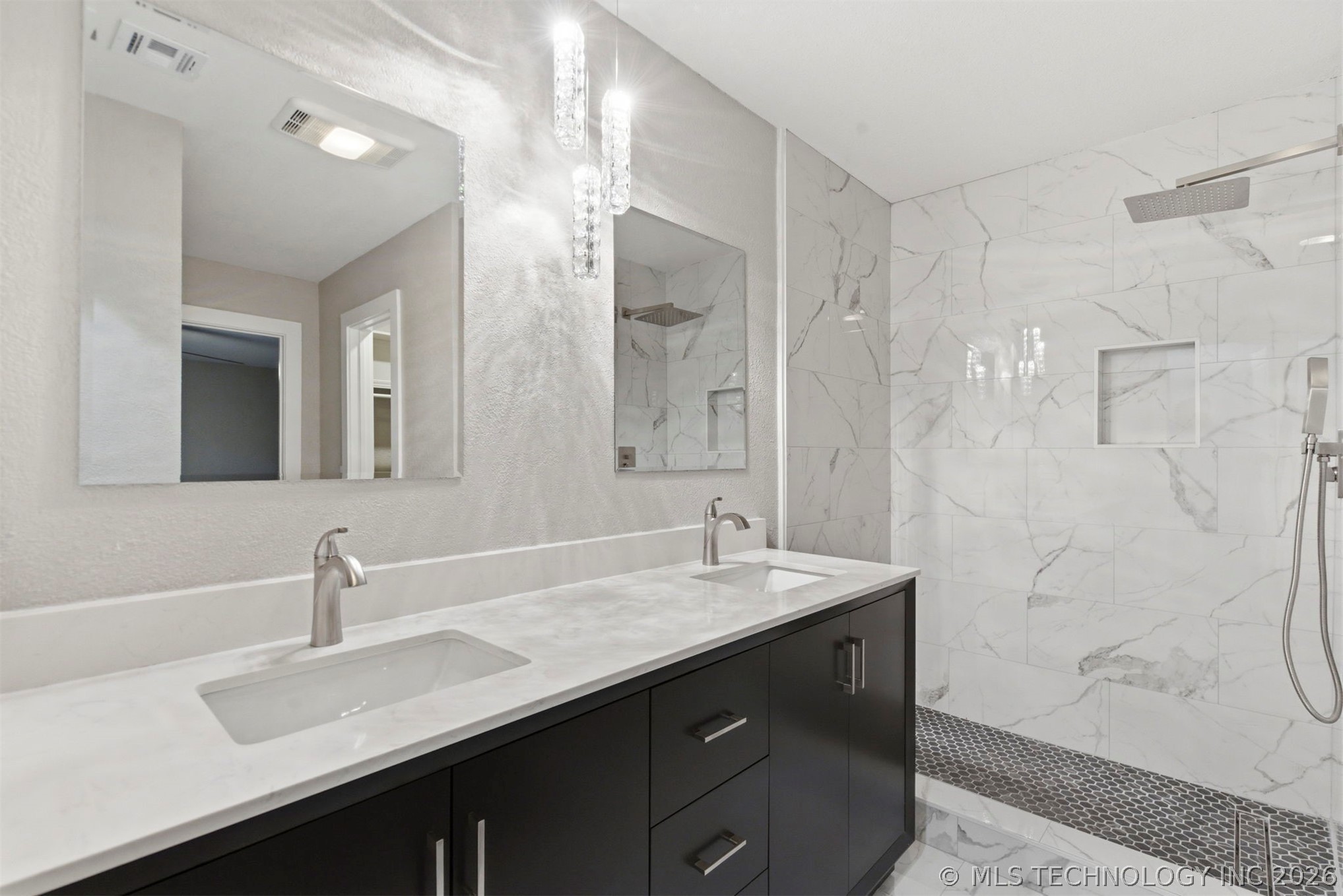3012 W 70th Street Tulsa OK 74132