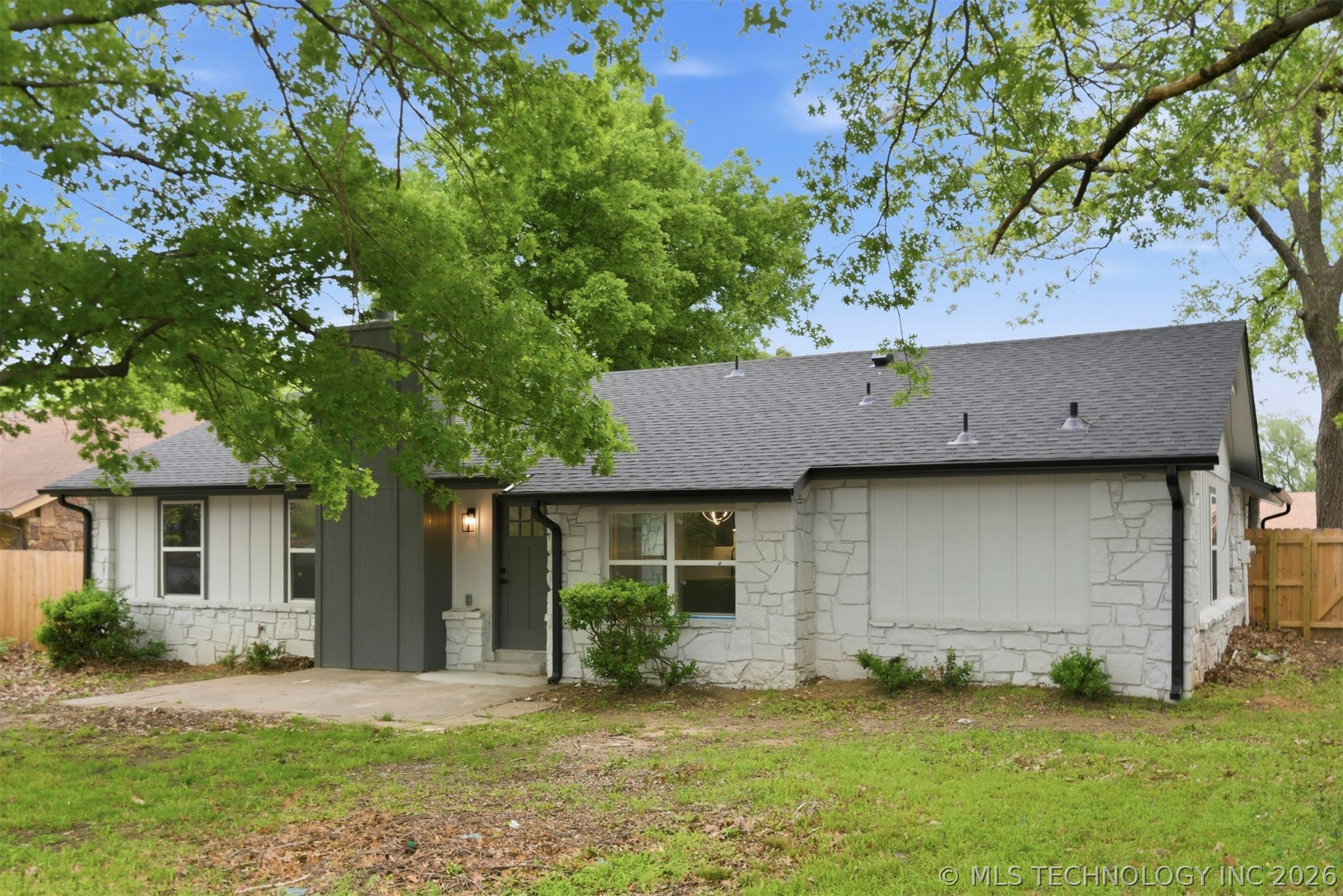 3012 W 70th Street Tulsa OK 74132