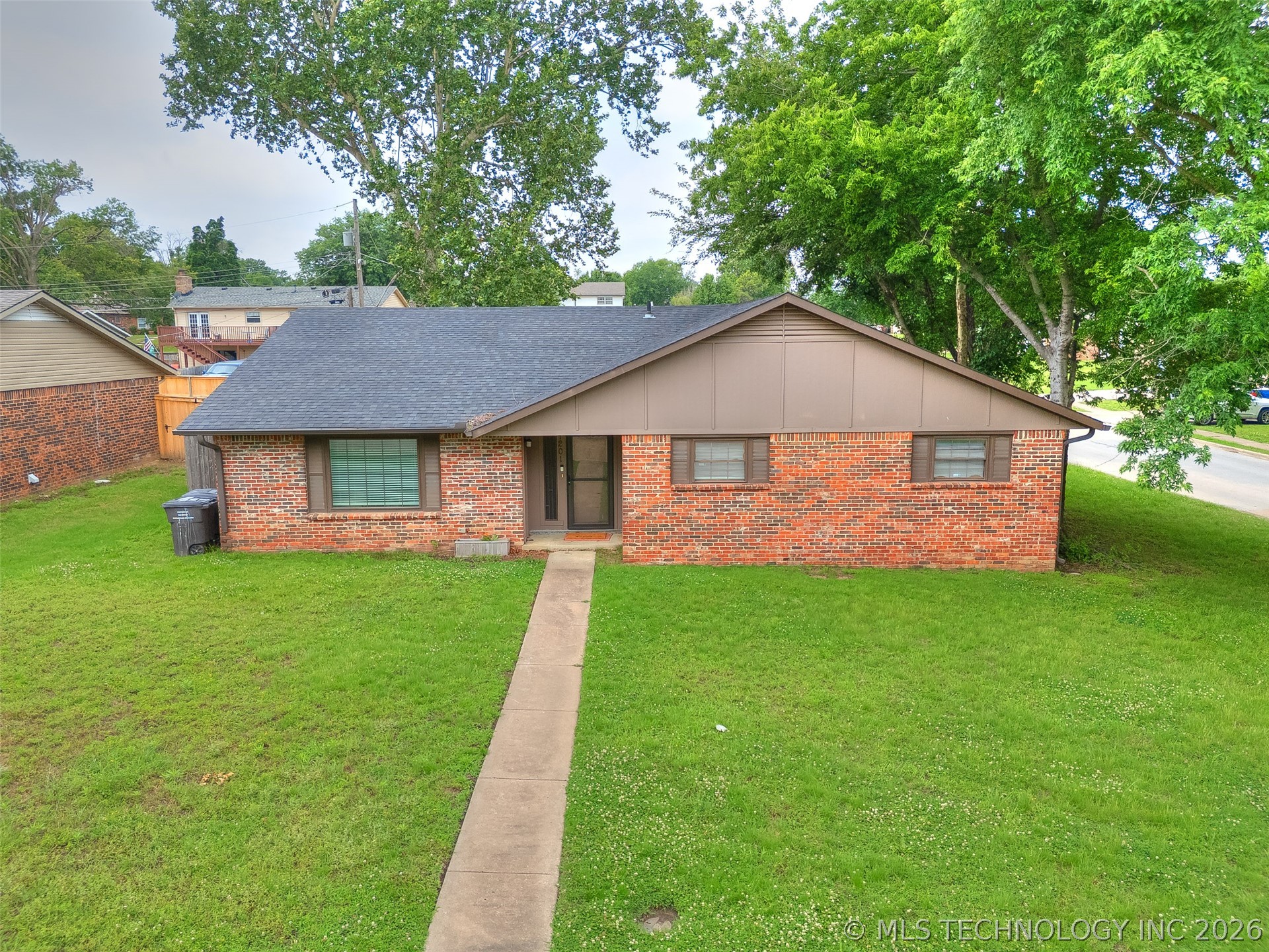 1201 Guinn Lane Bartlesville OK 74006