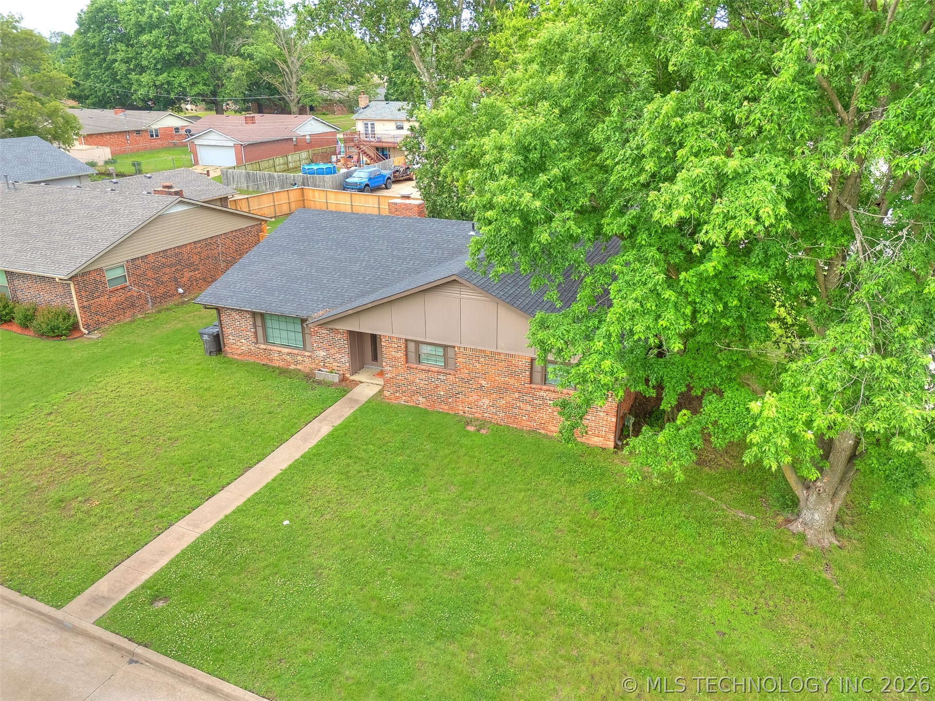 1201 Guinn Lane Bartlesville OK 74006
