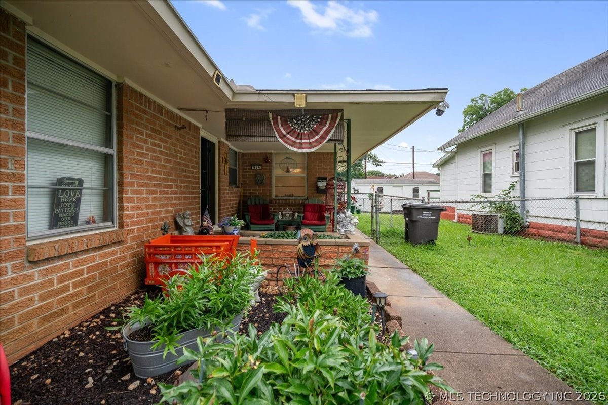 914 SE Delaware Avenue Bartlesville OK 74003
