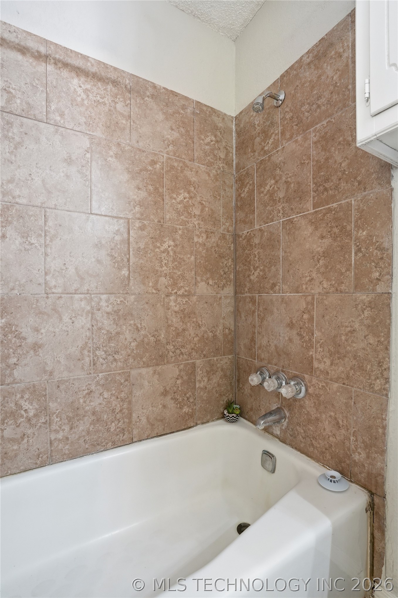 1636 S Pine Avenue Broken Arrow OK 74012