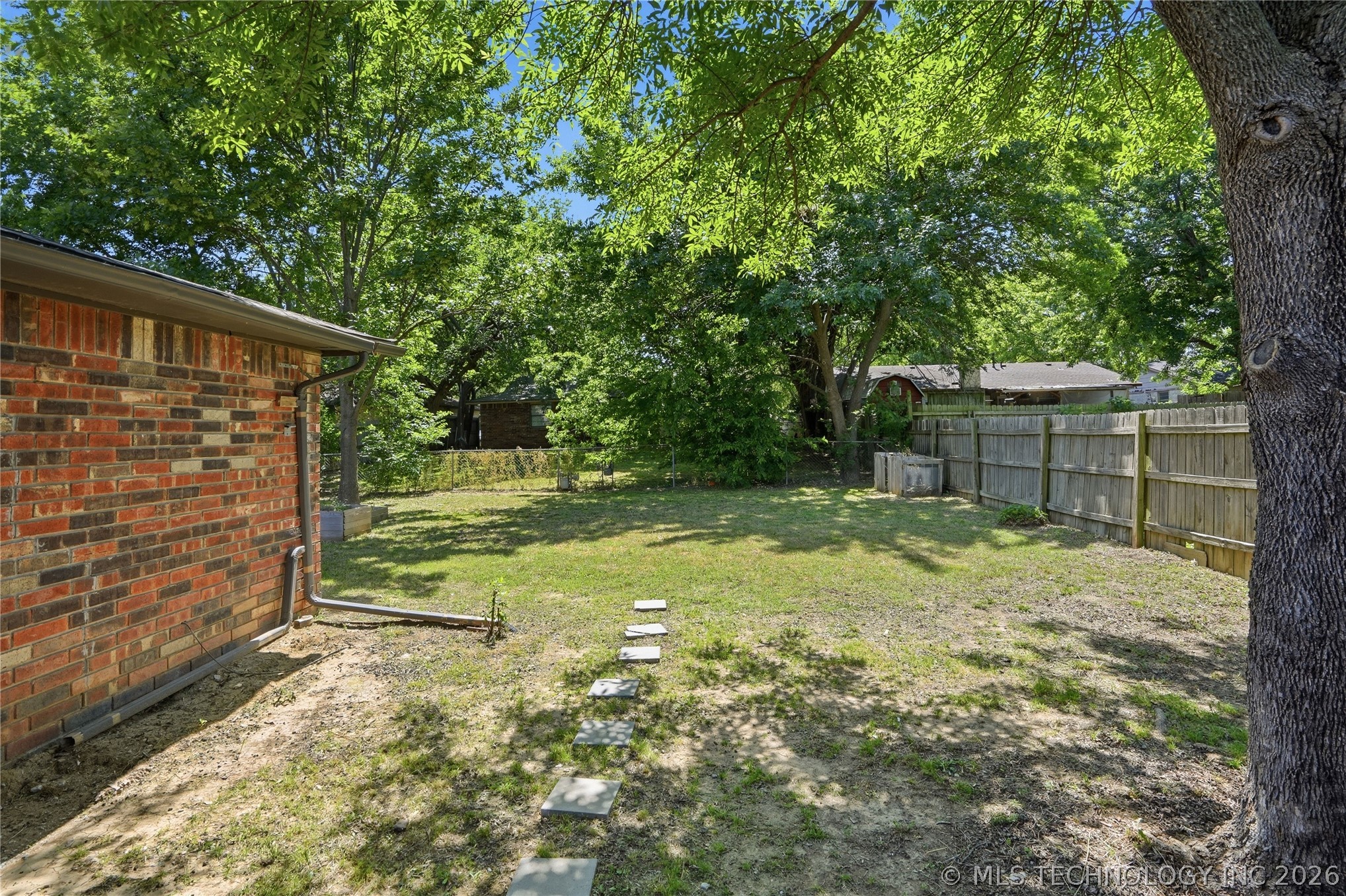 1636 S Pine Avenue Broken Arrow OK 74012