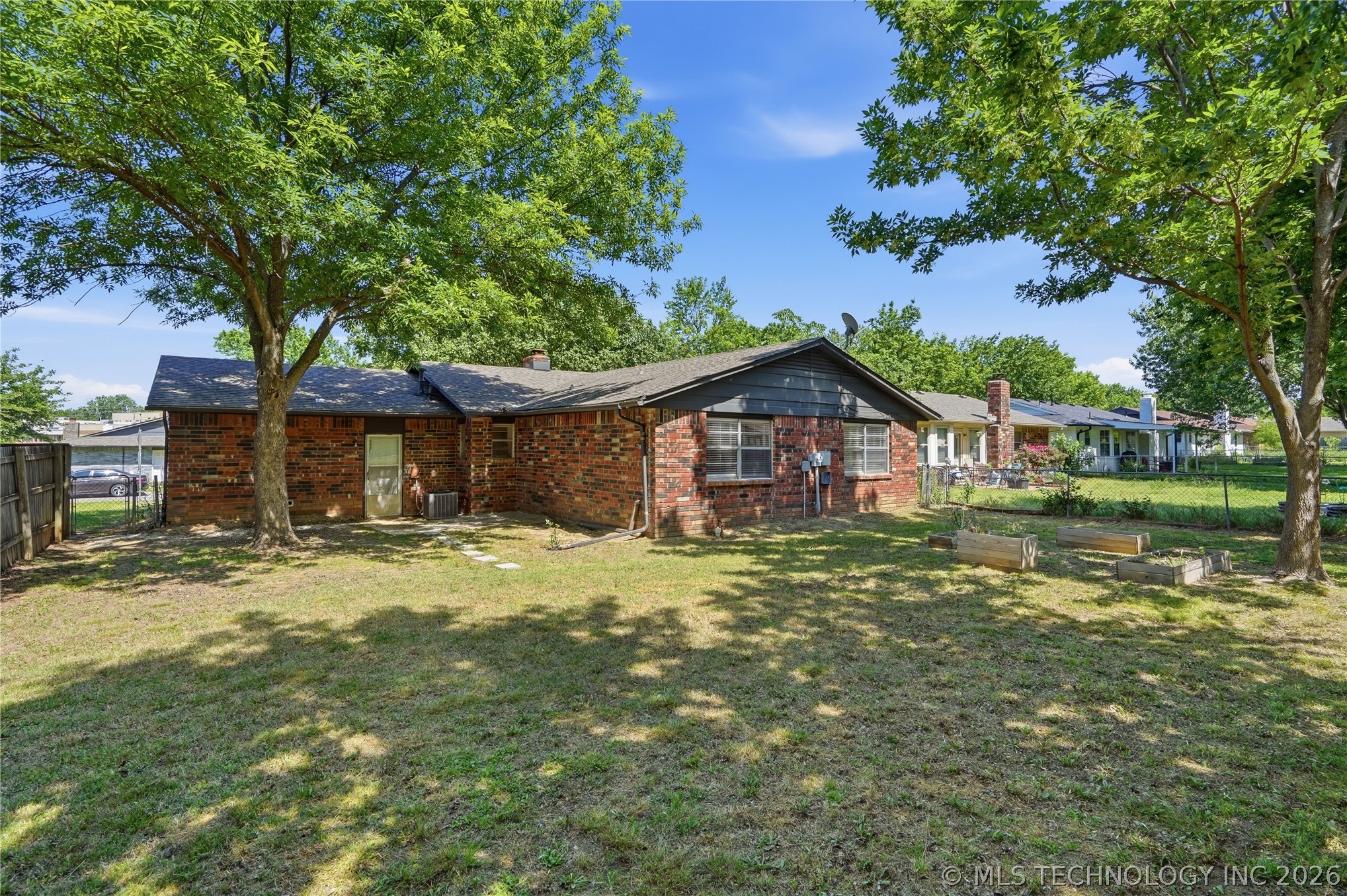 1636 S Pine Avenue Broken Arrow OK 74012