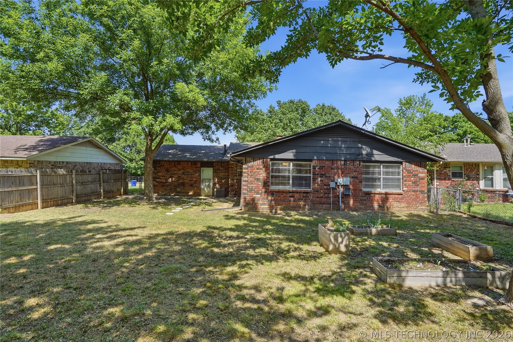 1636 S Pine Avenue Broken Arrow OK 74012