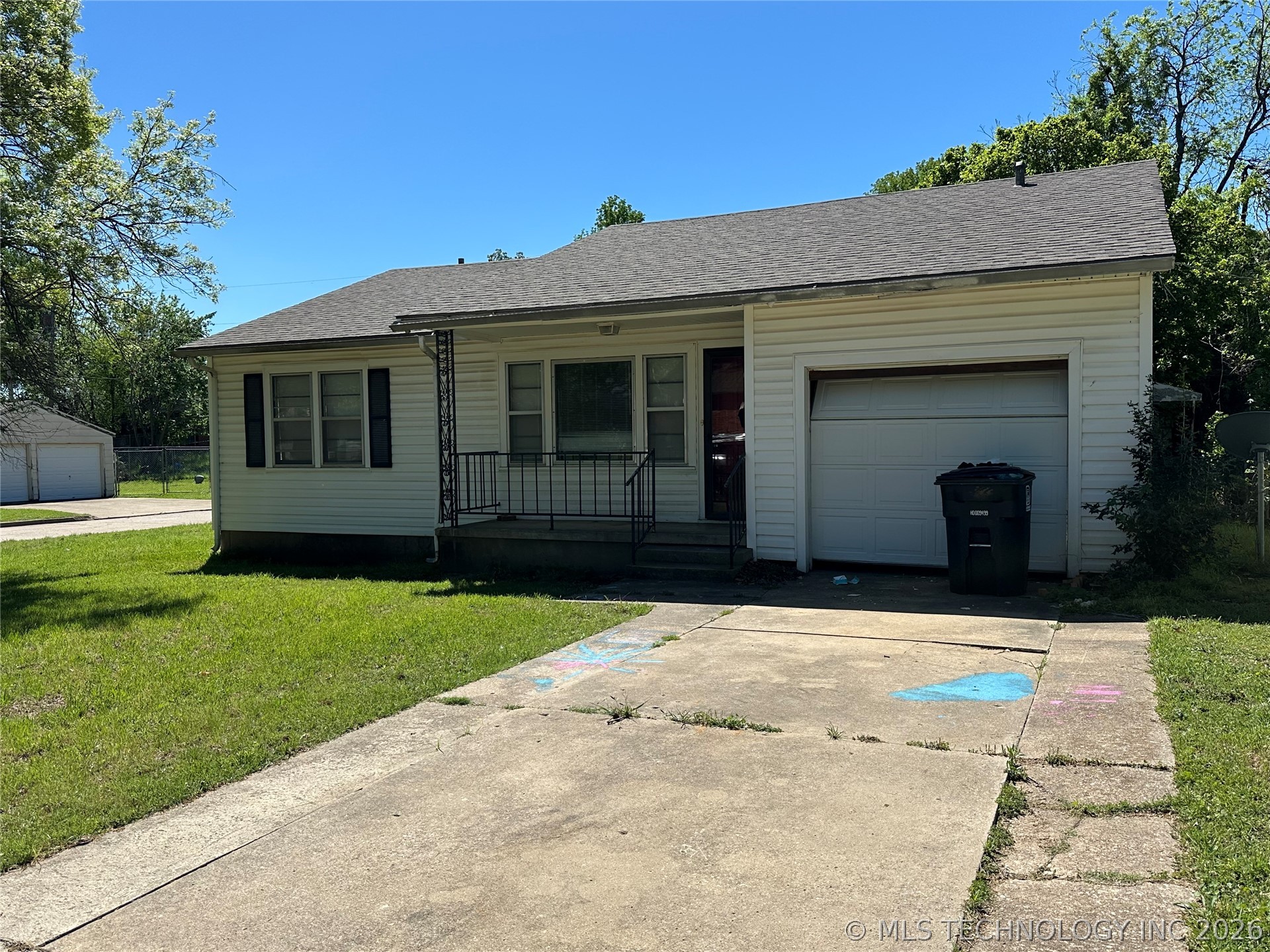 1021 Hill Durant OK 74701