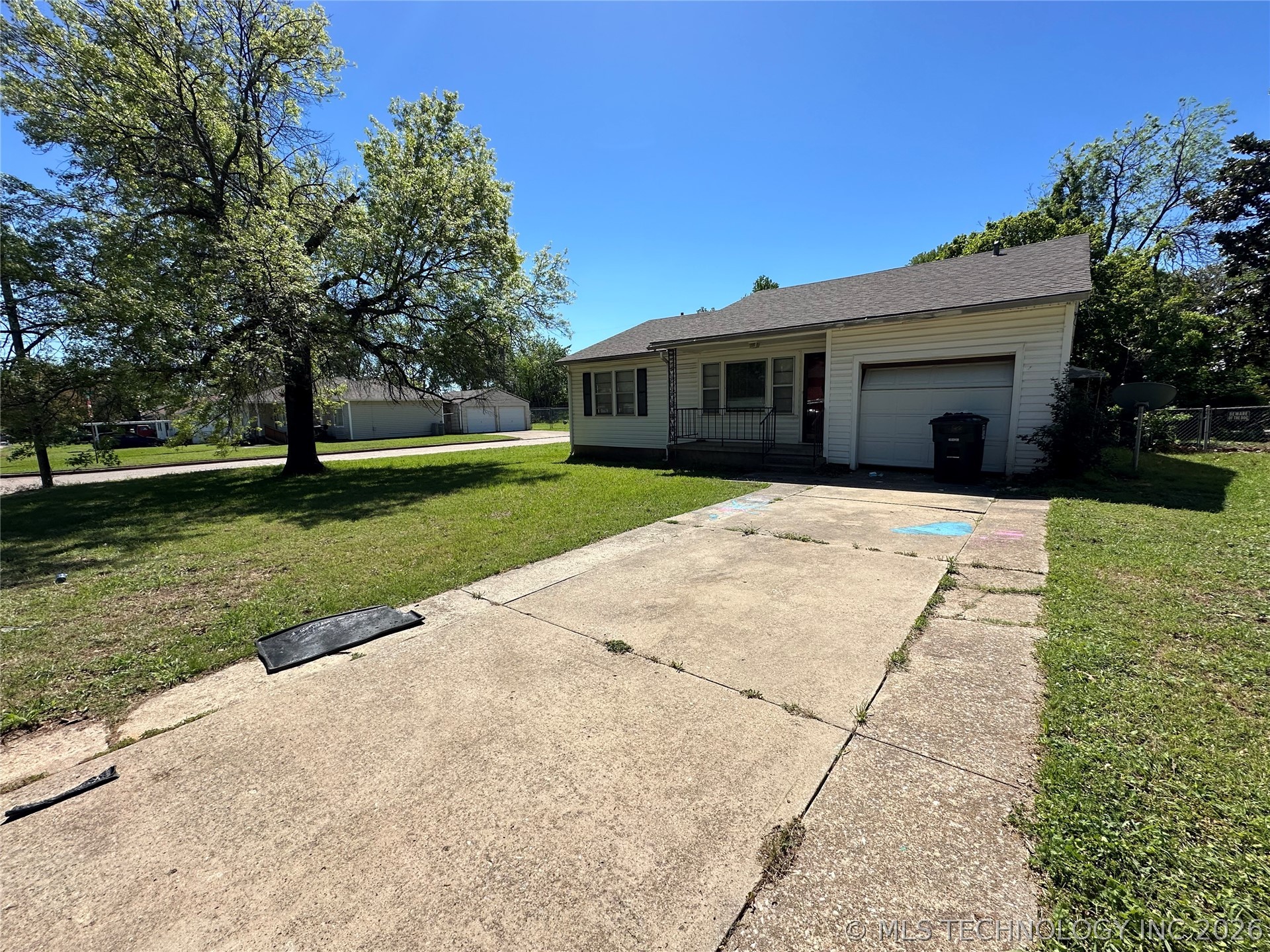 1021 Hill Durant OK 74701