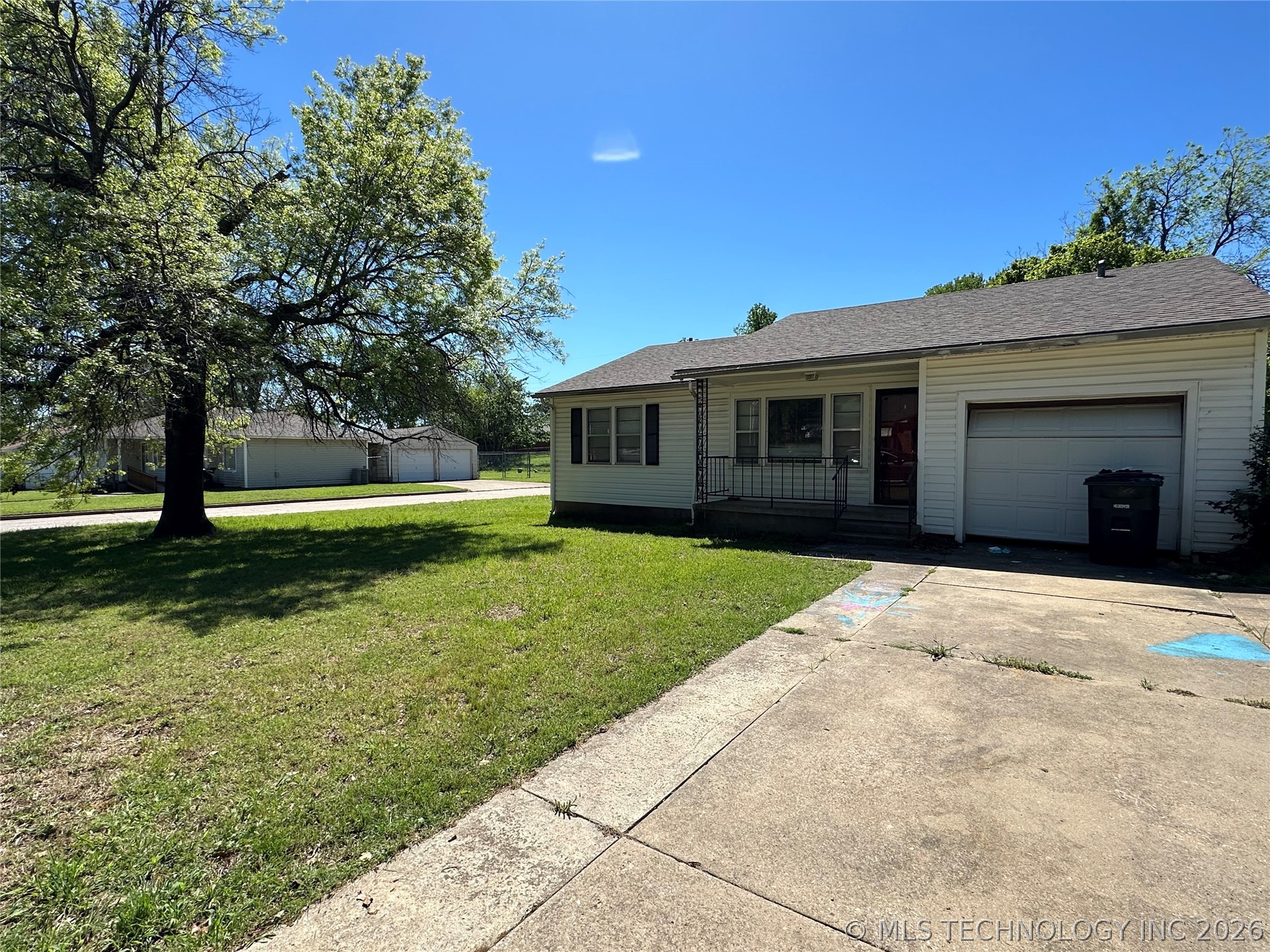 1021 Hill Durant OK 74701