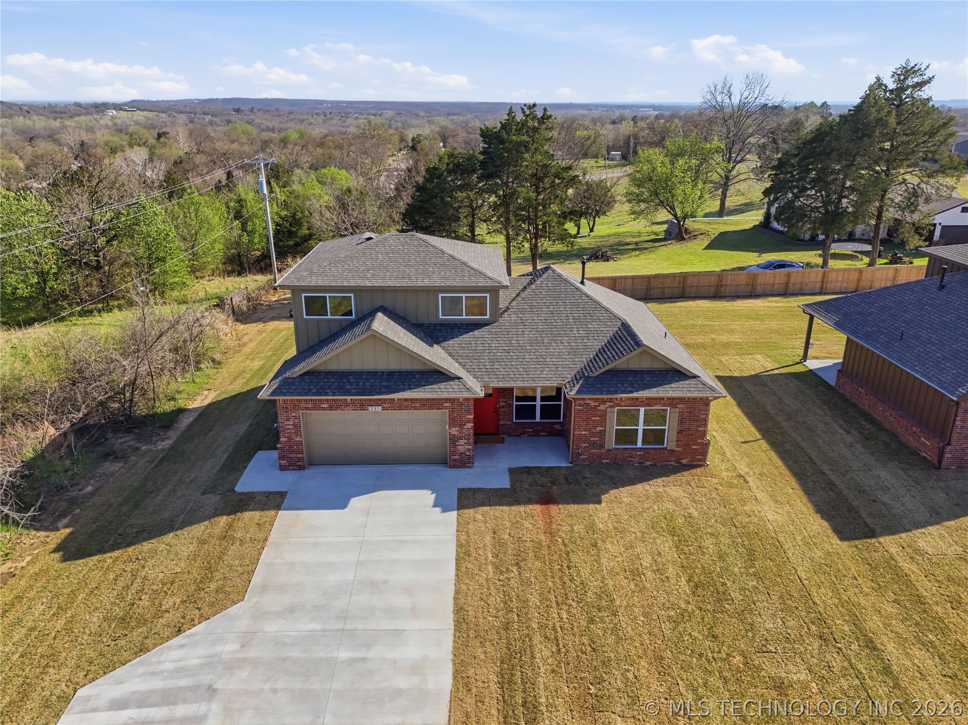 1532 E Grayson Avenue Sapulpa OK 74066