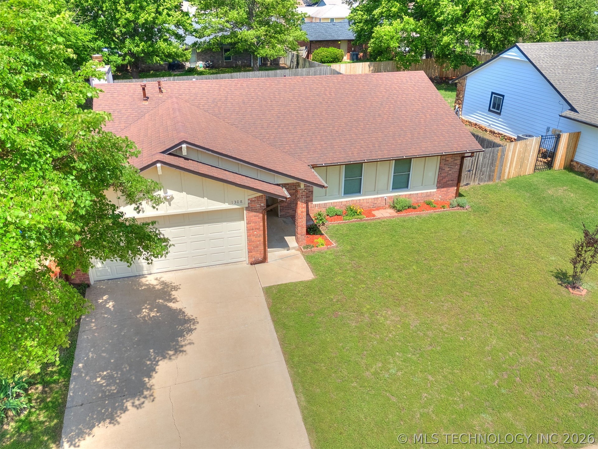 1308 W Birmingham Street Broken Arrow OK 74011