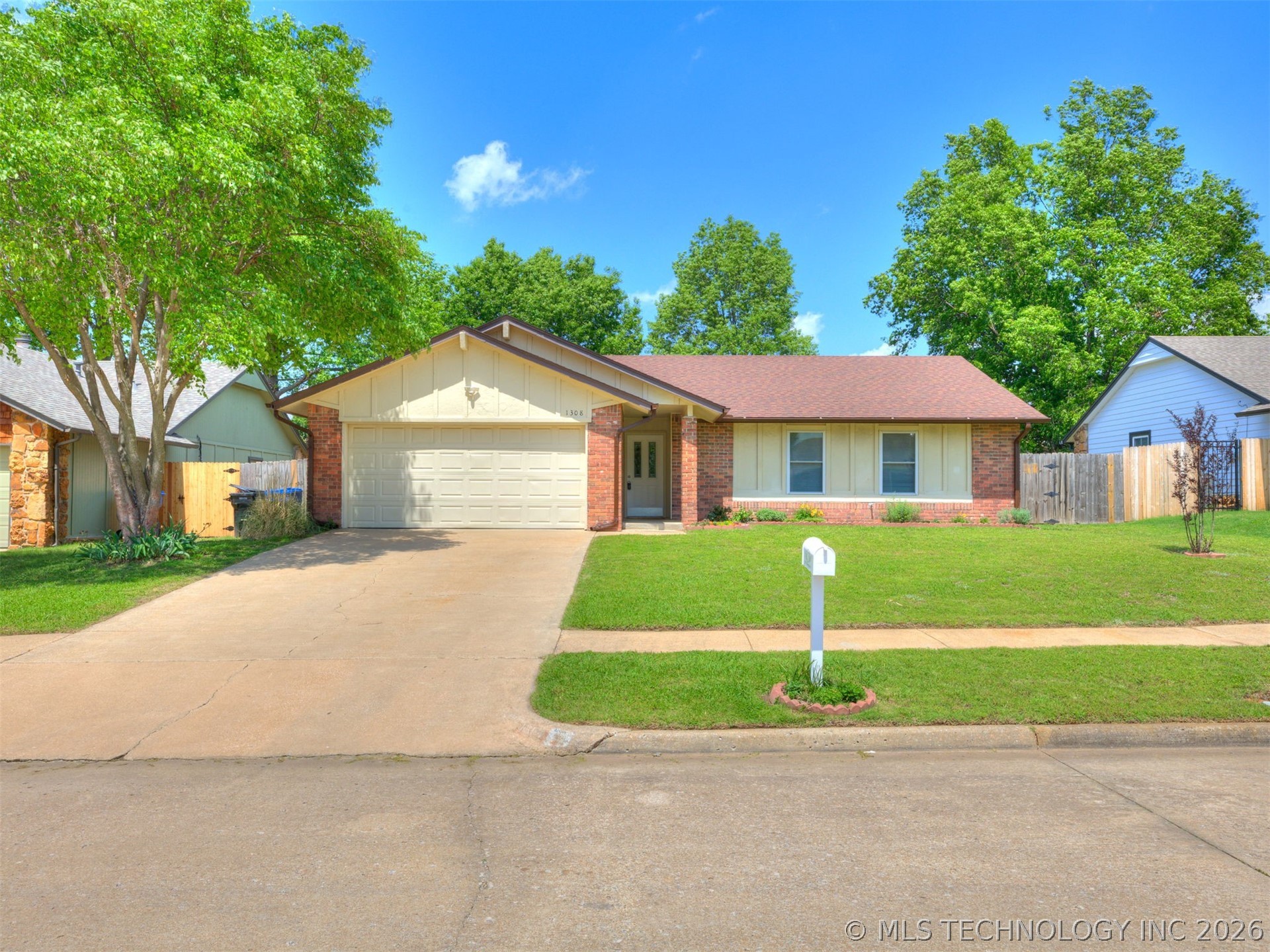 1308 W Birmingham Street Broken Arrow OK 74011