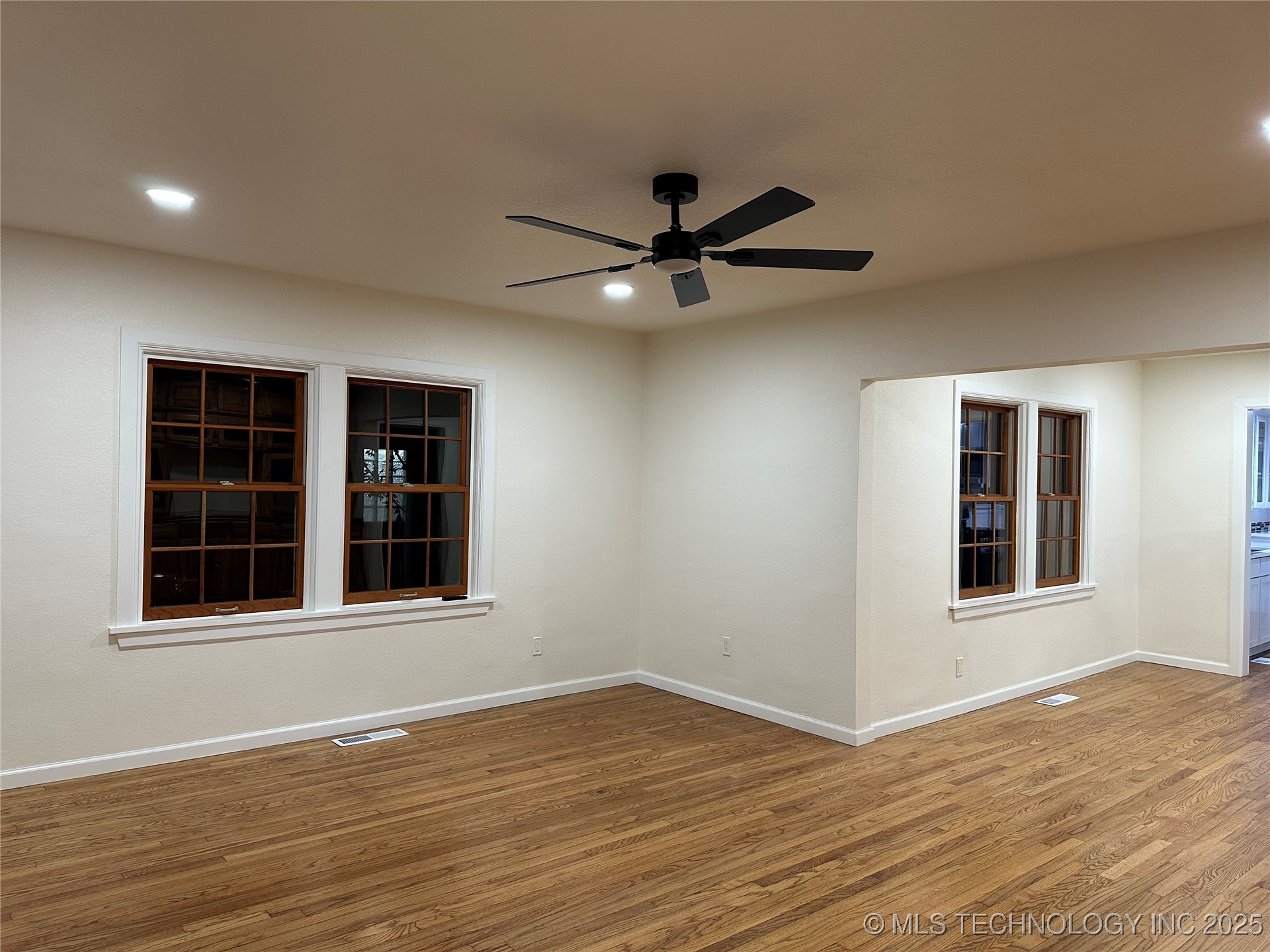 1235 S Gary Place Tulsa OK 74104