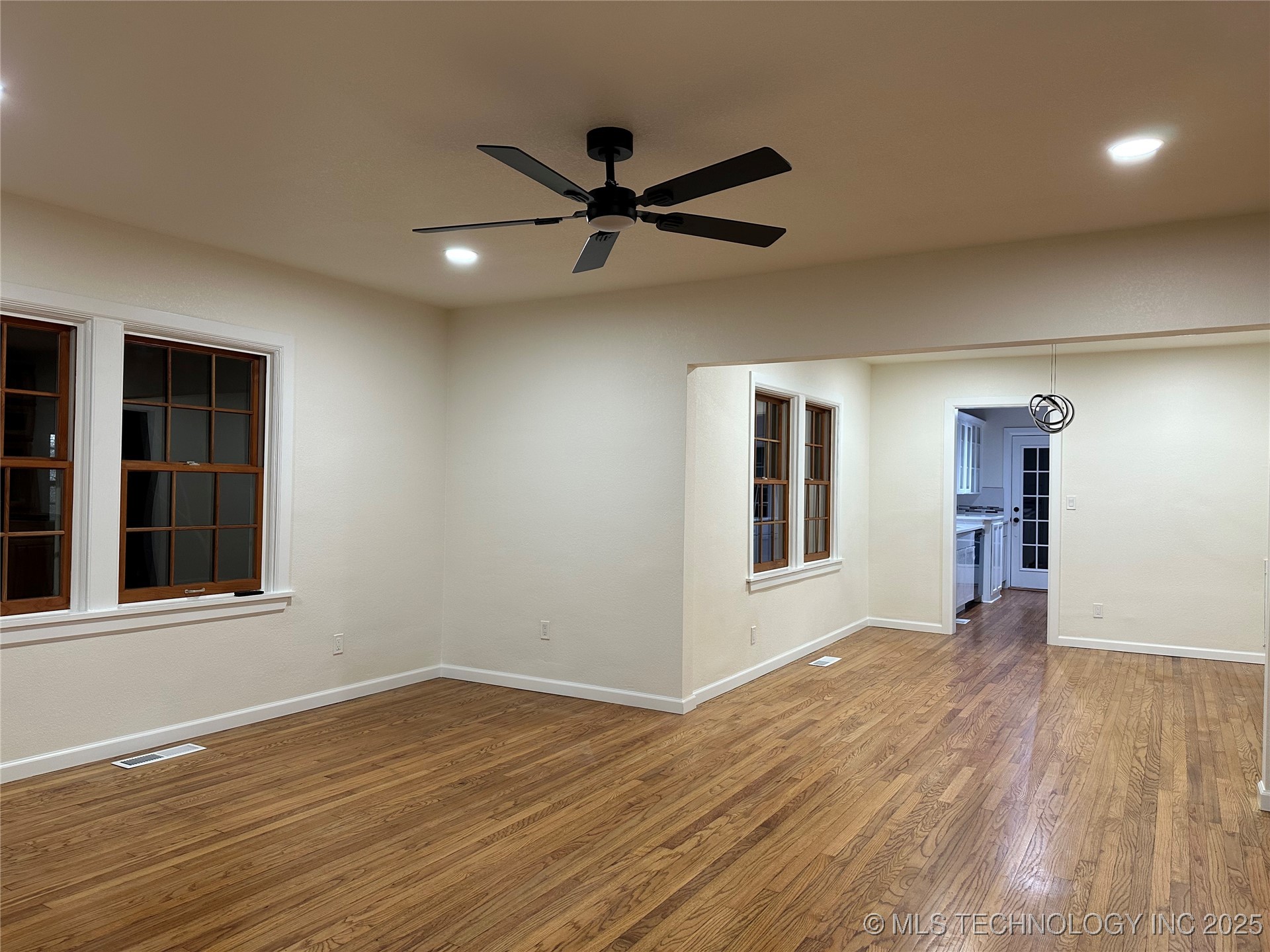 1235 S Gary Place Tulsa OK 74104