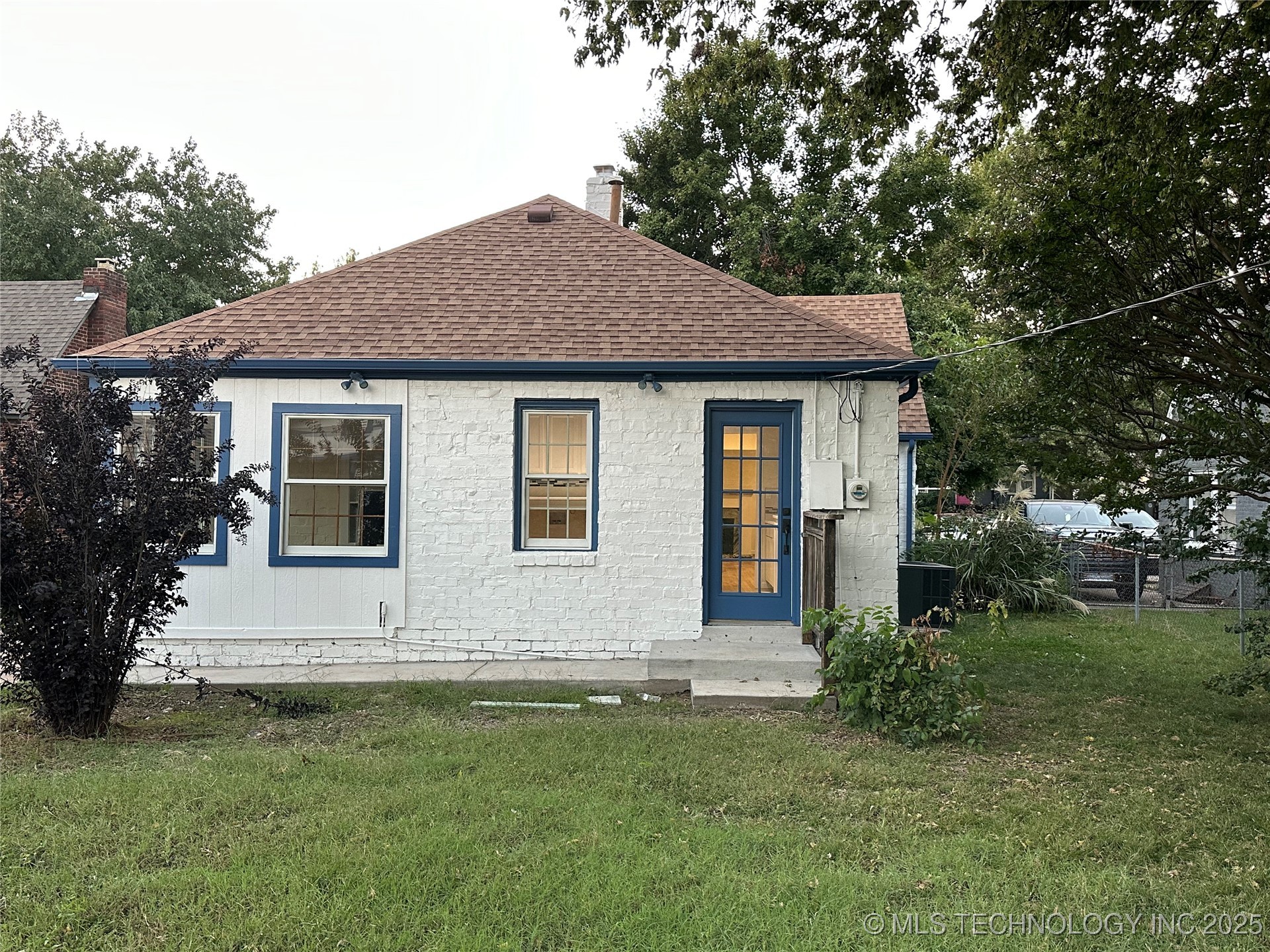 1235 S Gary Place Tulsa OK 74104