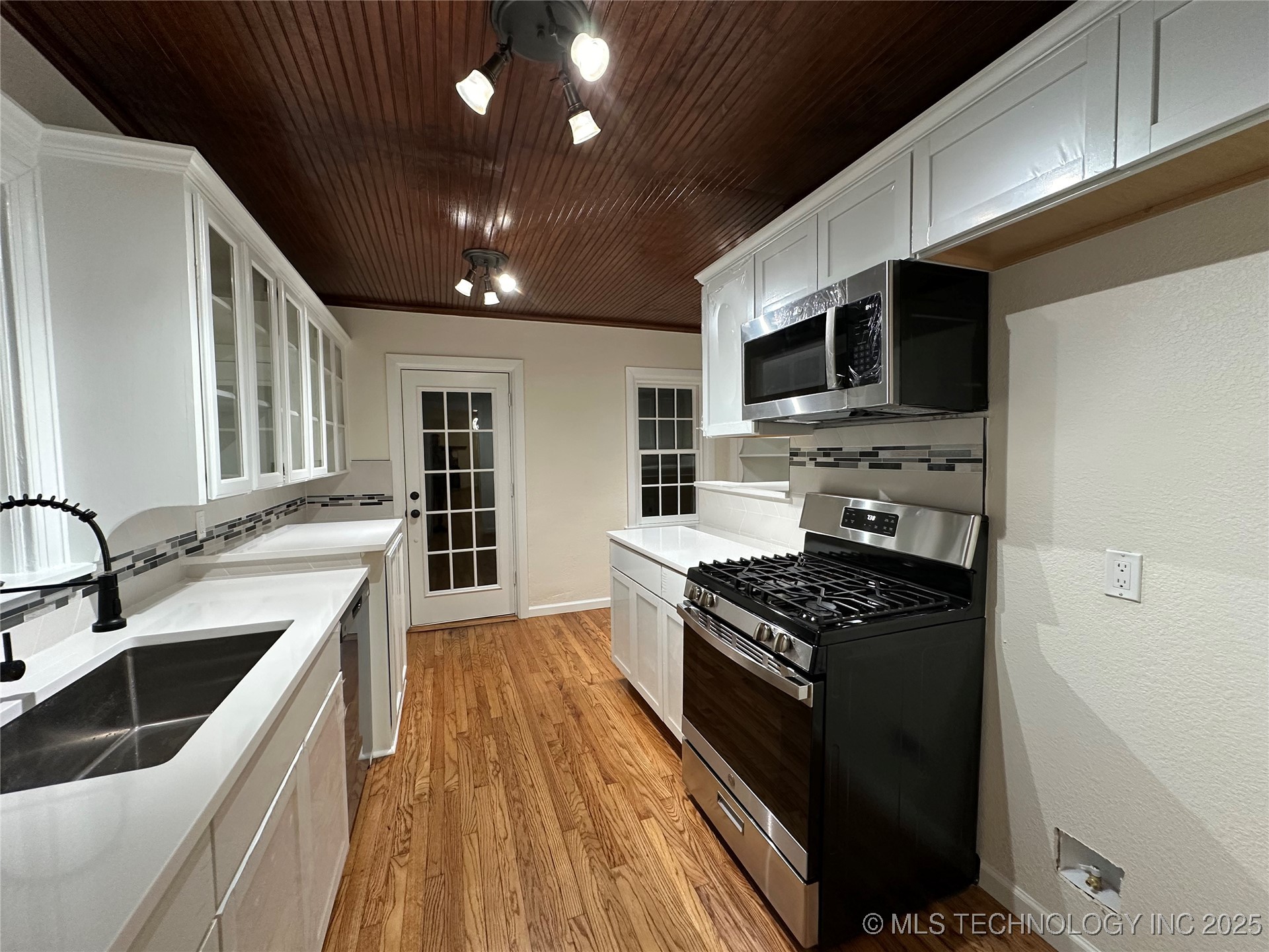 1235 S Gary Place Tulsa OK 74104