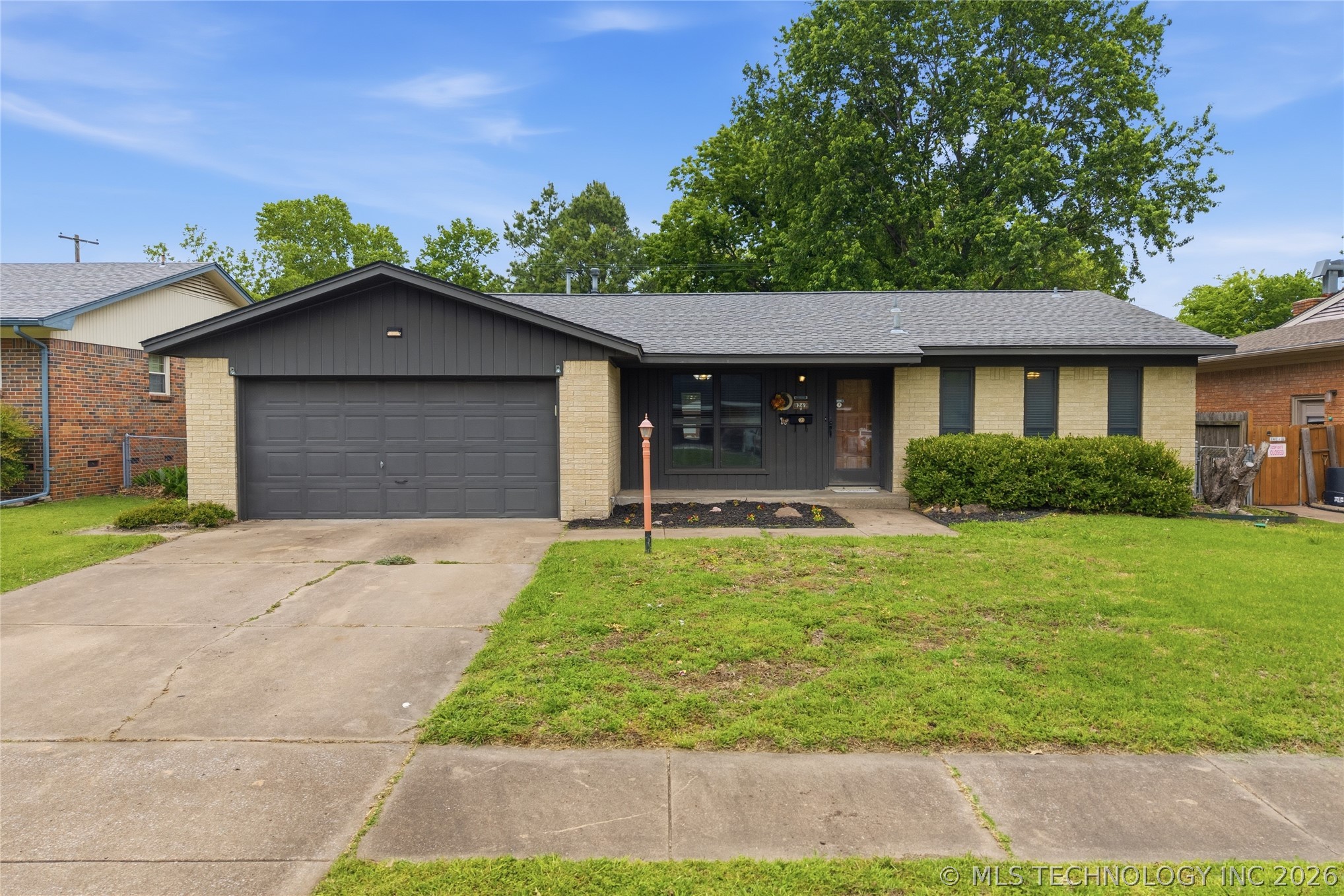 8249 E 38th Street Tulsa OK 74145