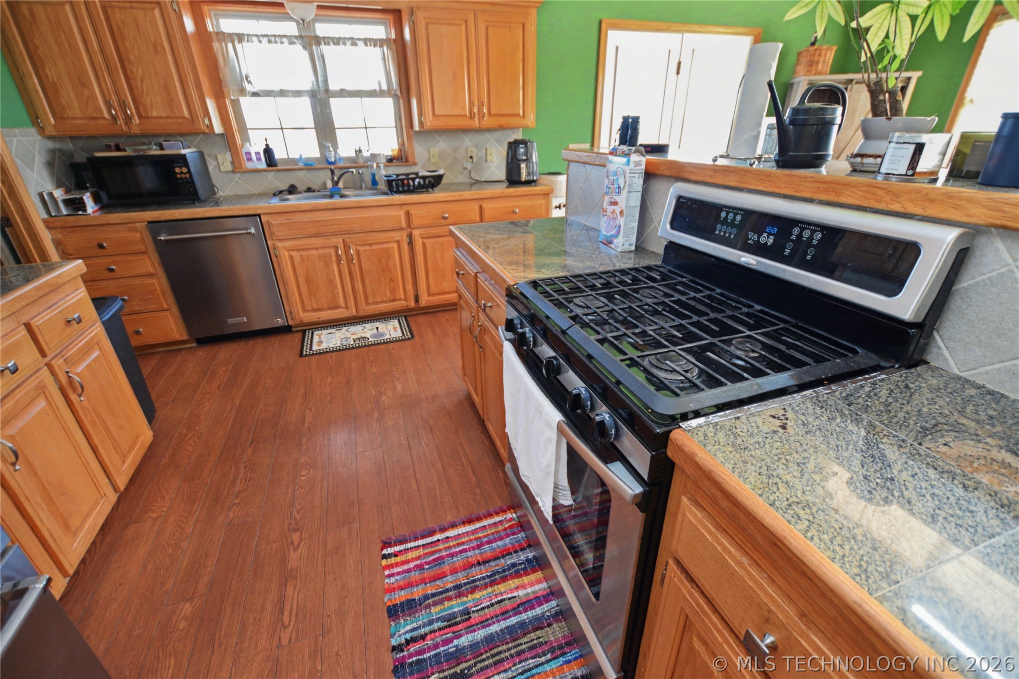 8657 N Highway 10 Tahlequah OK 74464