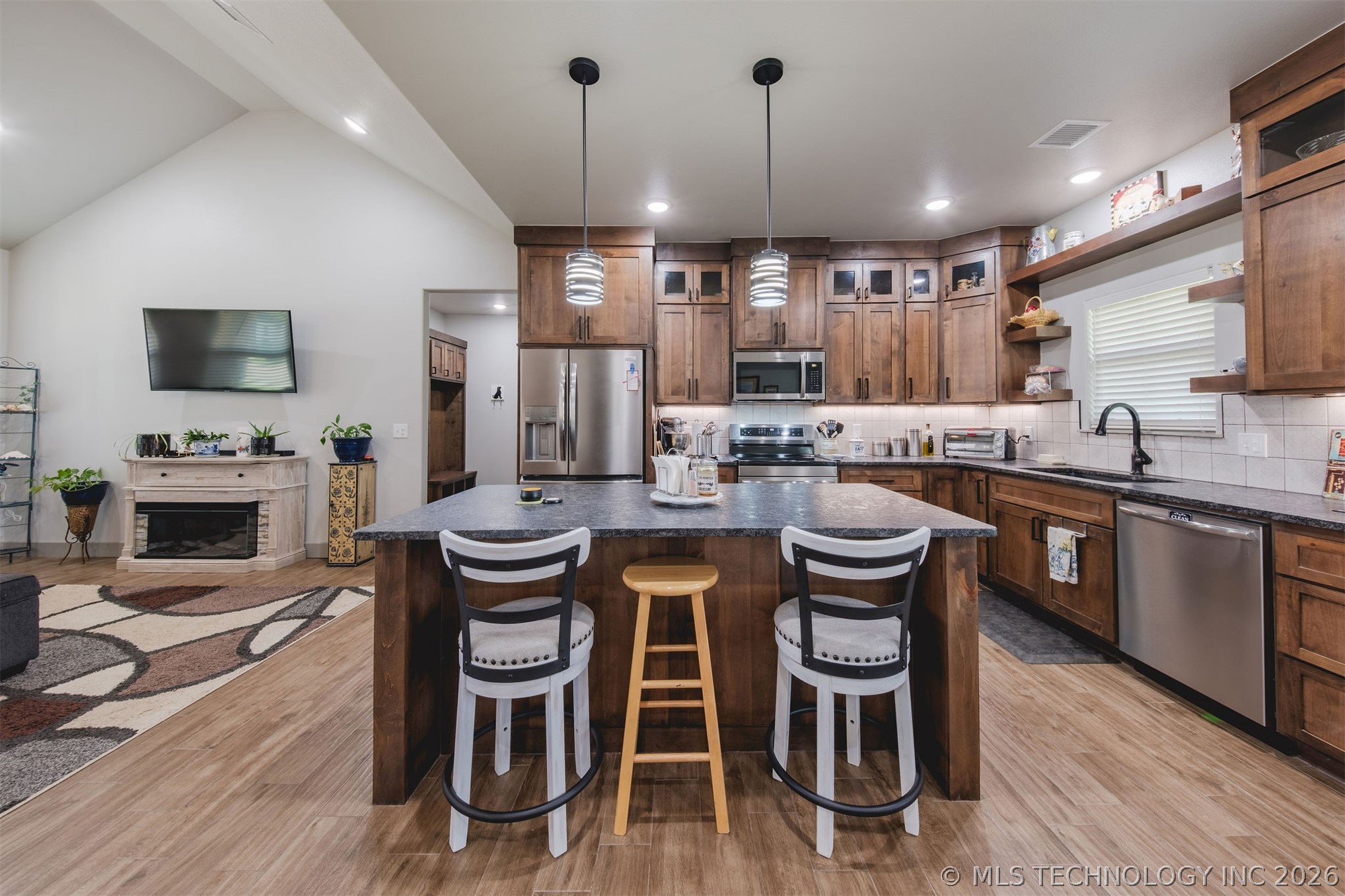 16860 W Sierra Tahlequah OK 74464