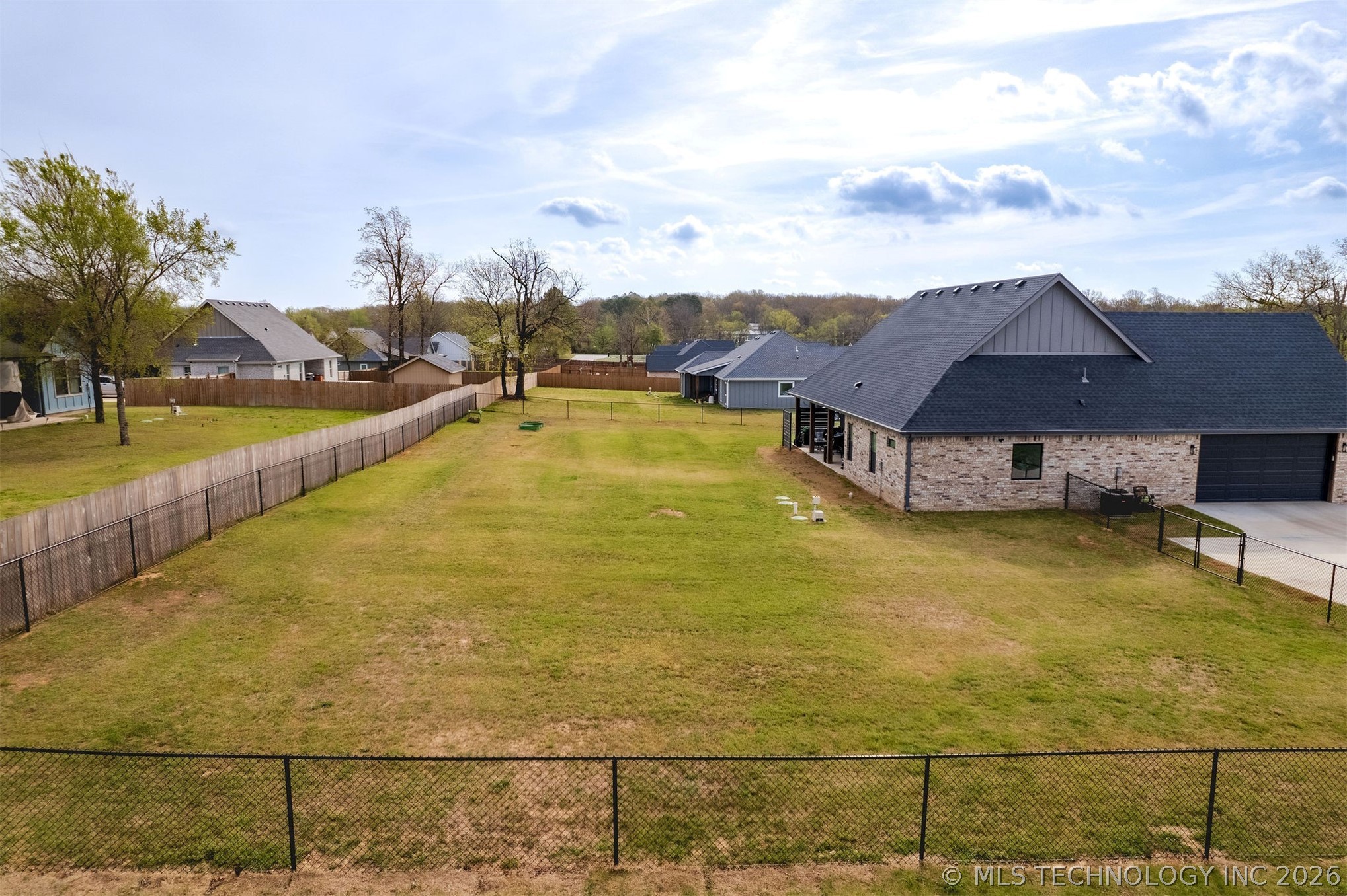 16860 W Sierra Tahlequah OK 74464