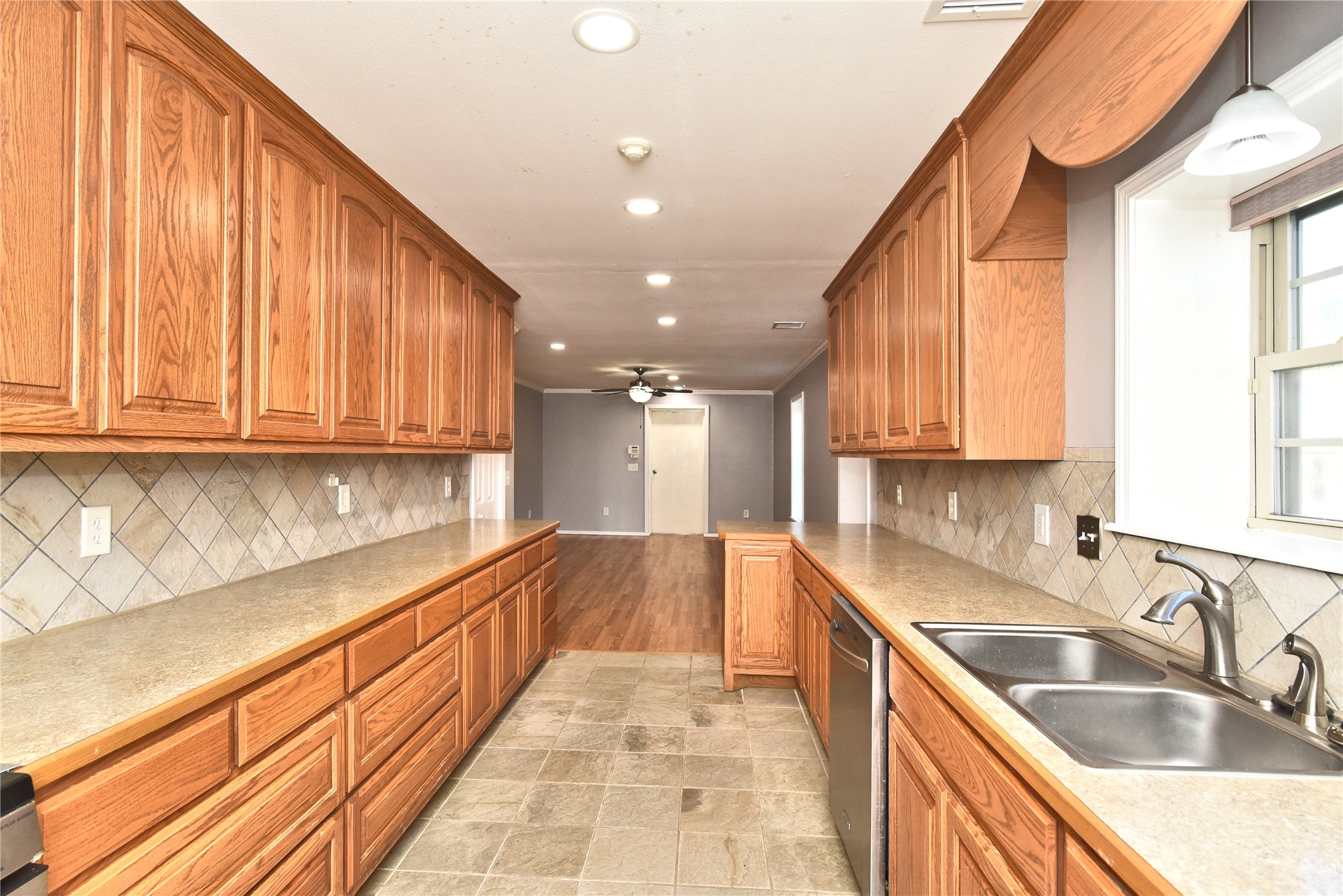 4355 S 61st Westavenue Tulsa OK 74107