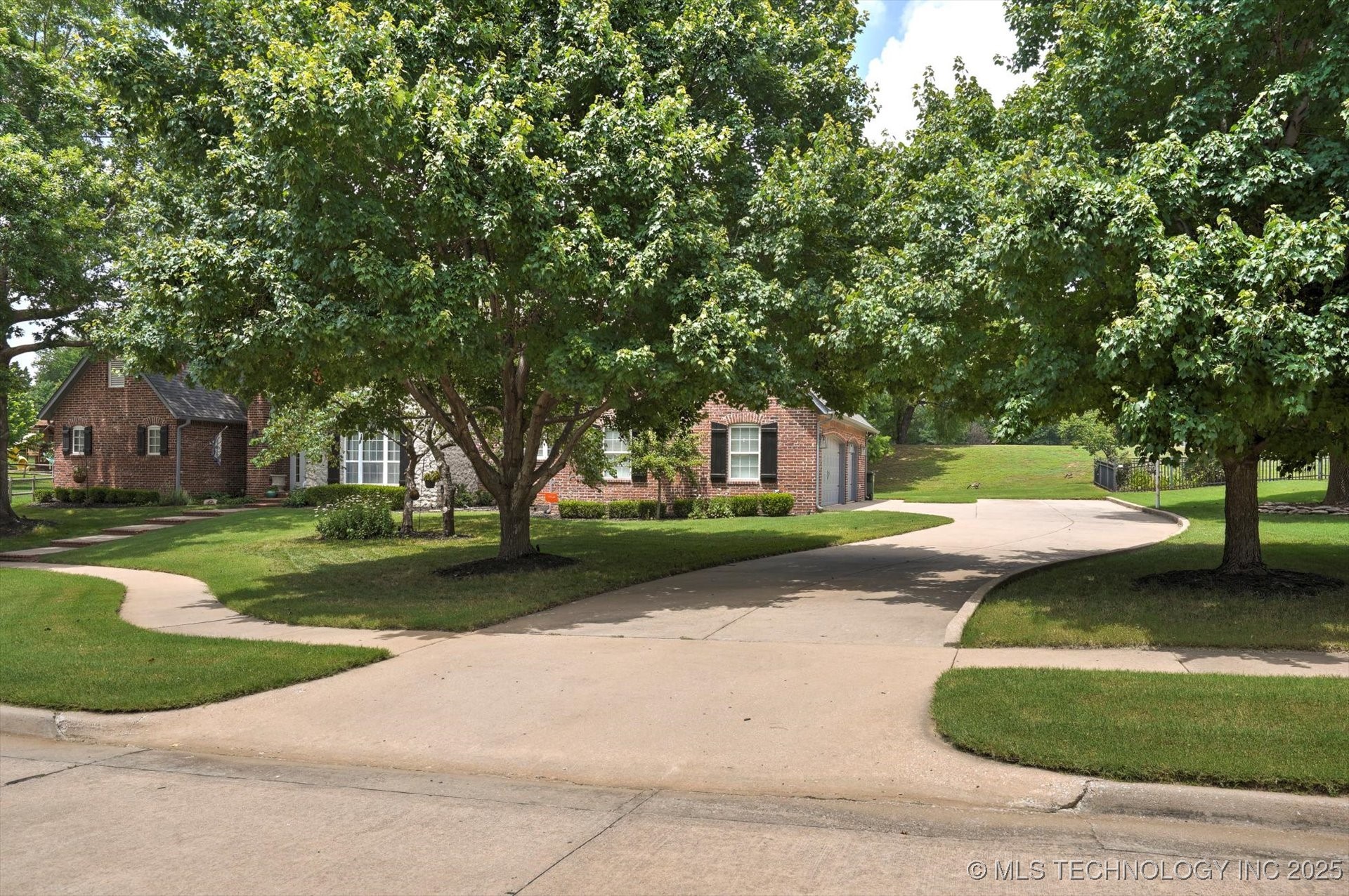 13207 E 93rd Street Owasso OK 74055