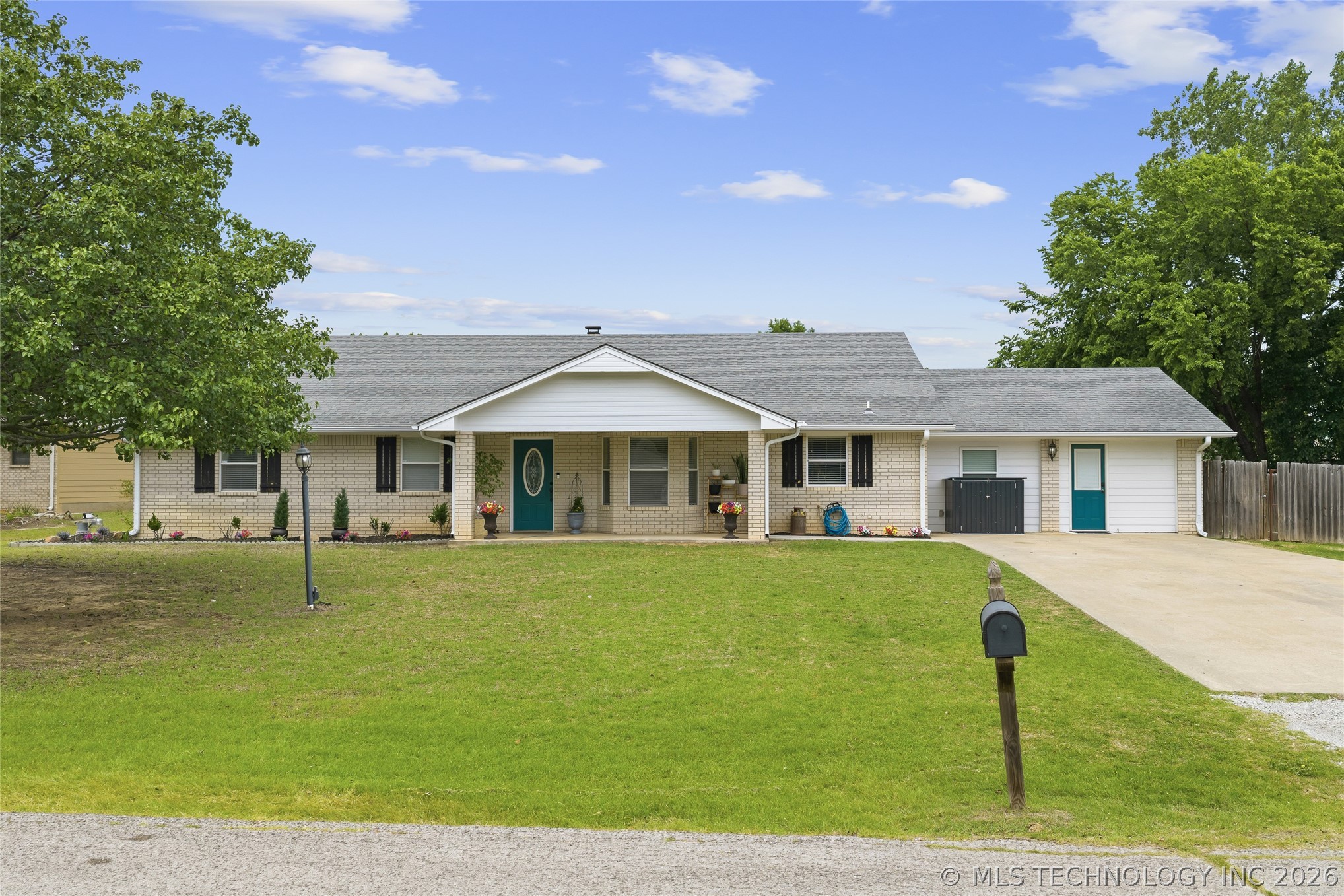 1012 Oak Drive Sulphur OK 73086
