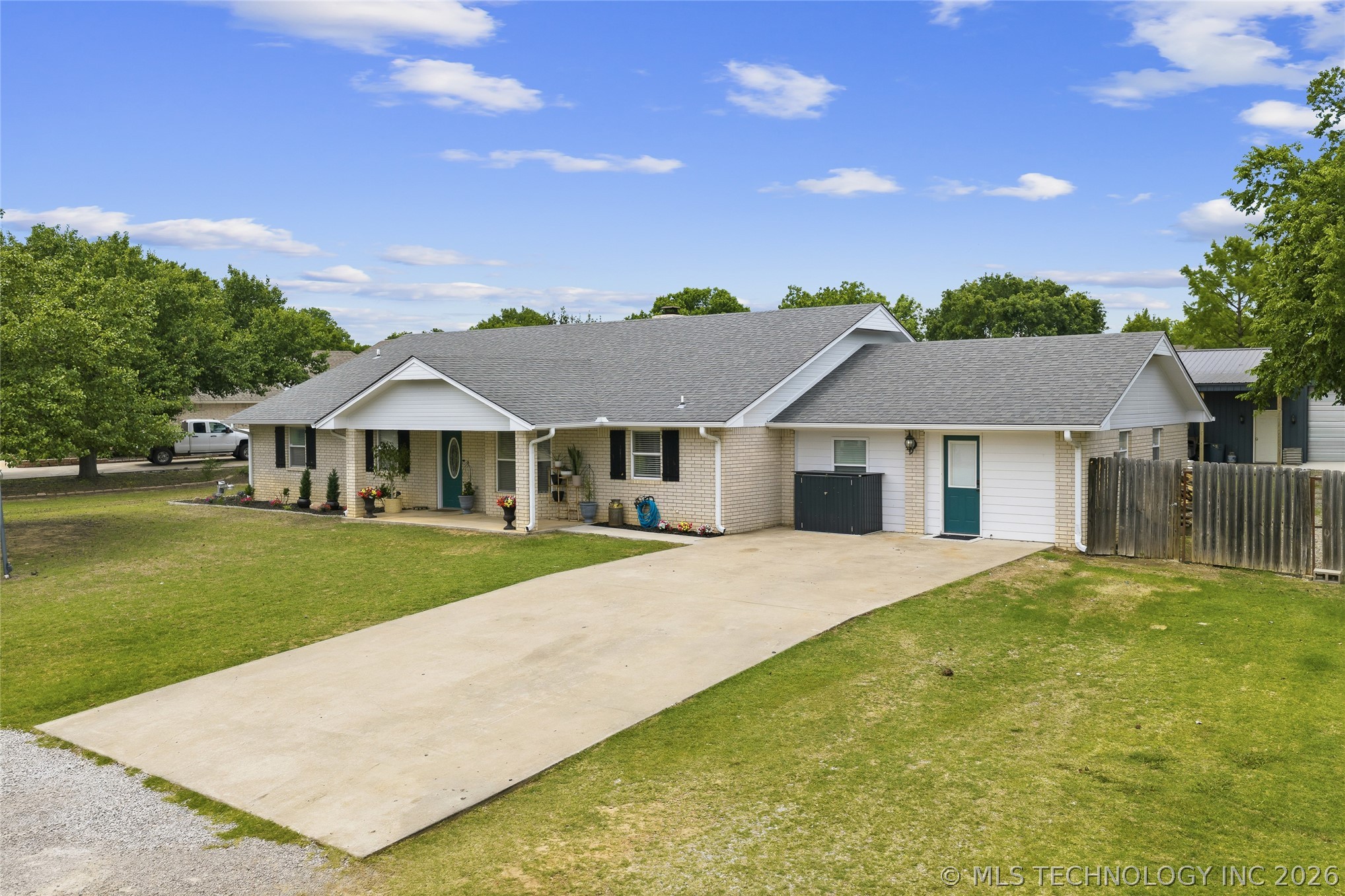 1012 Oak Drive Sulphur OK 73086
