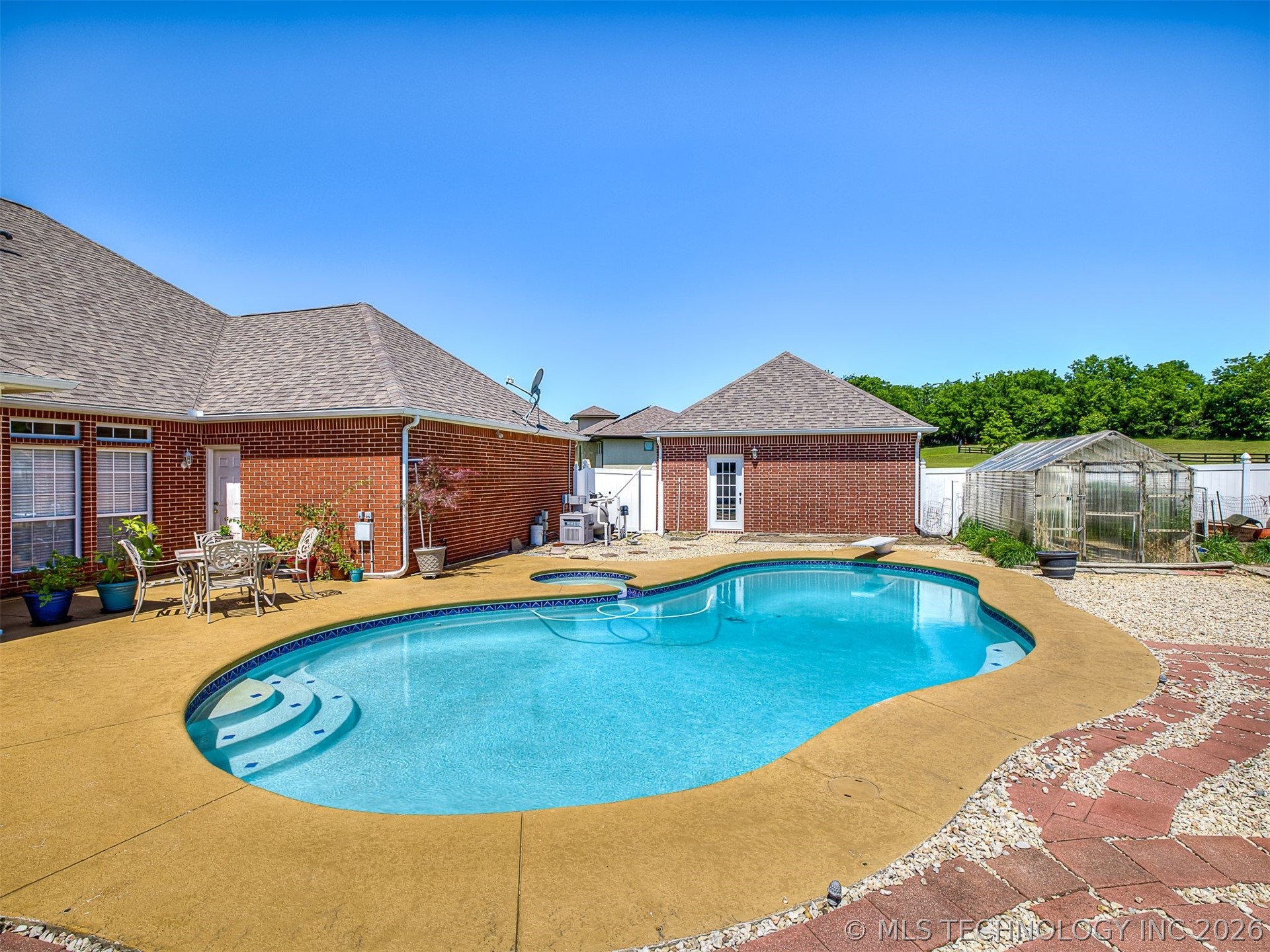 11 Longacre Drive Ramona OK 74061