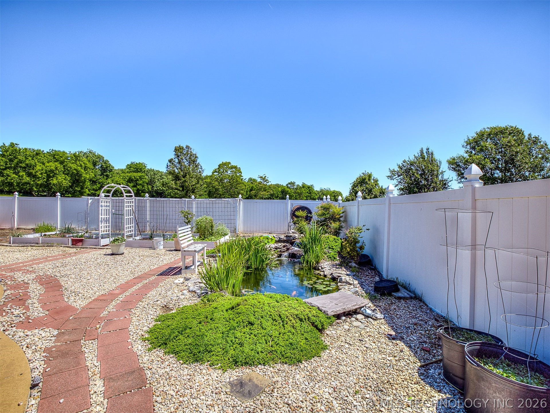 11 Longacre Drive Ramona OK 74061