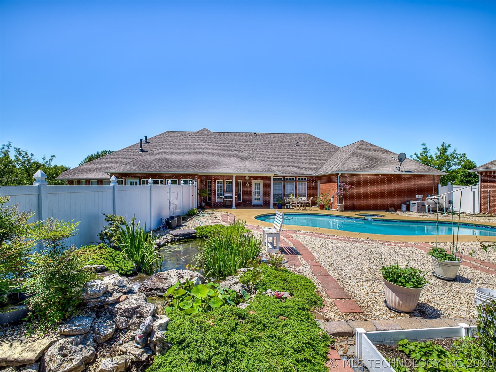11 Longacre Drive Ramona OK 74061