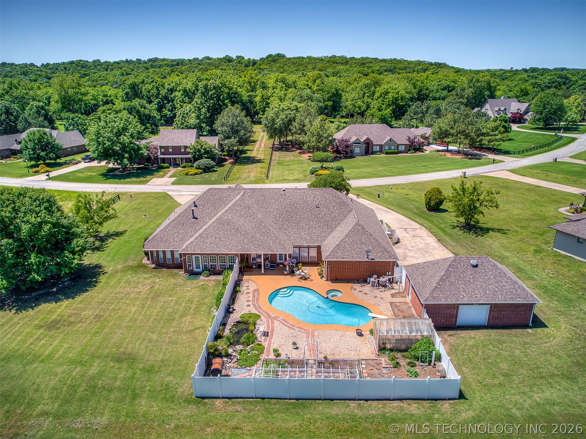 11 Longacre Drive Ramona OK 74061