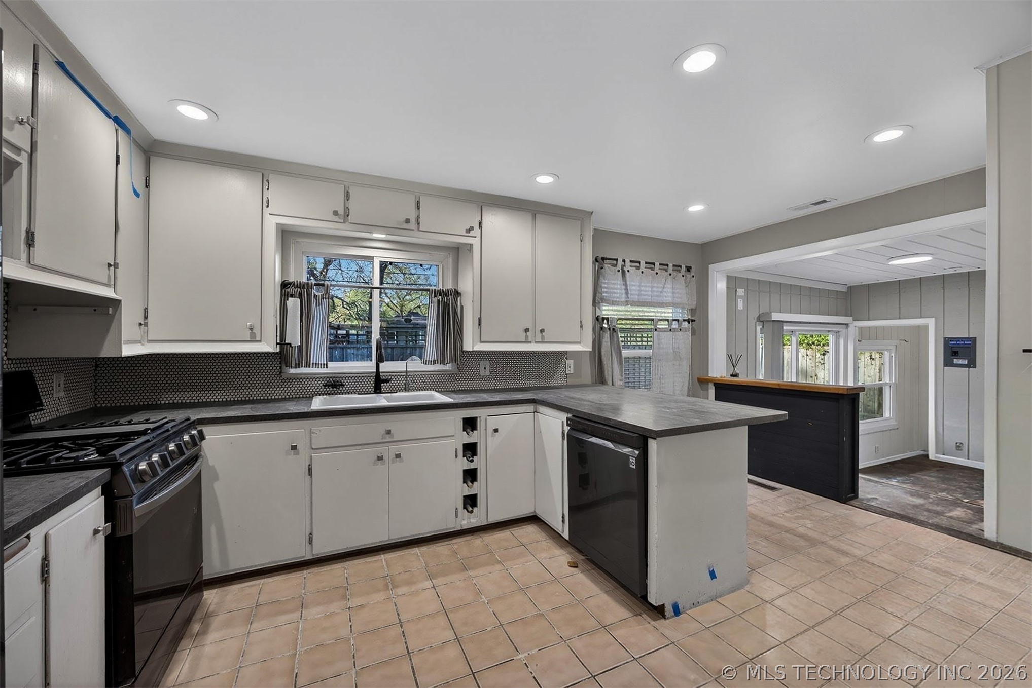 4532 E 38th Place Tulsa OK 74135