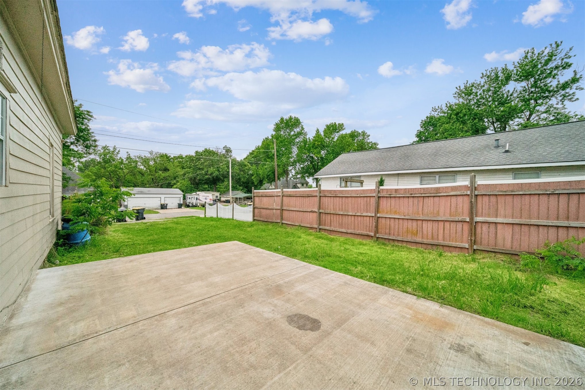 422 S Bristow Avenue Coweta OK 74429