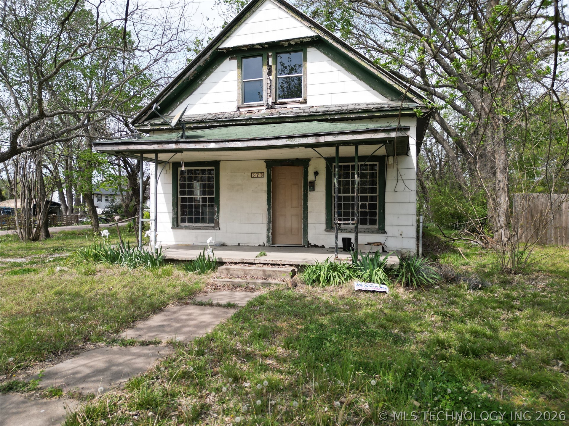 523 S Broadway Holdenville OK 74848
