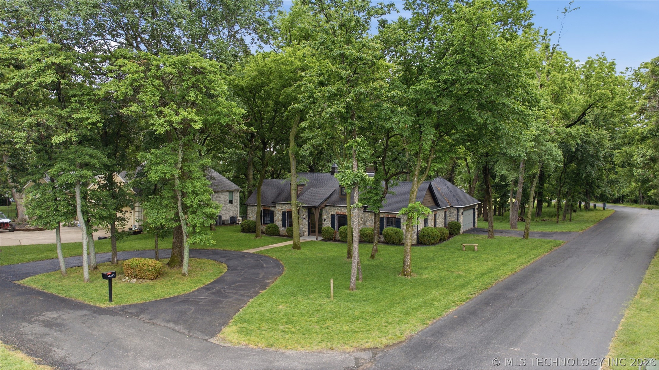 451571 Bob White Lane Afton OK 74331