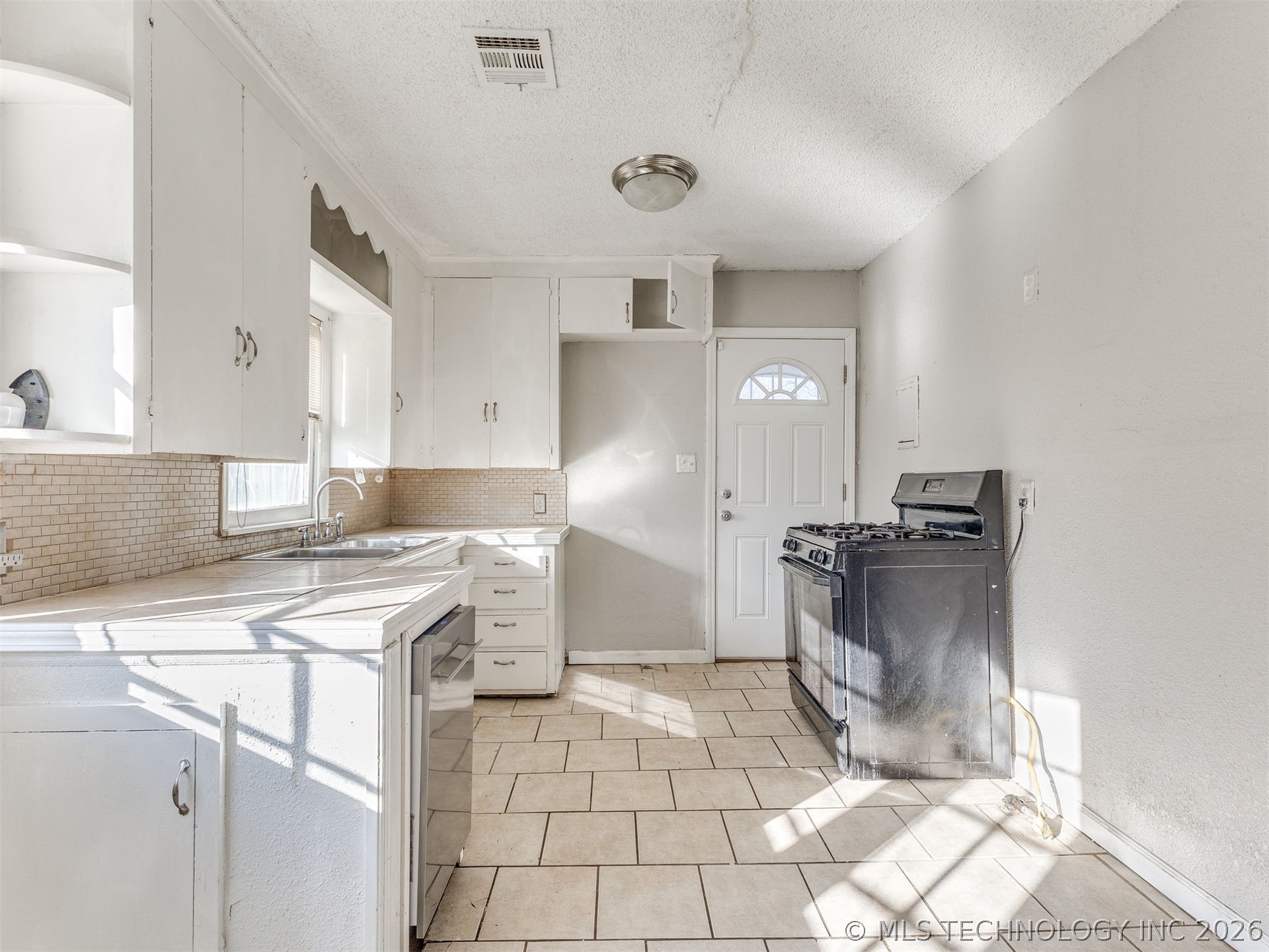 1127 E 26th Place N Tulsa OK 74106