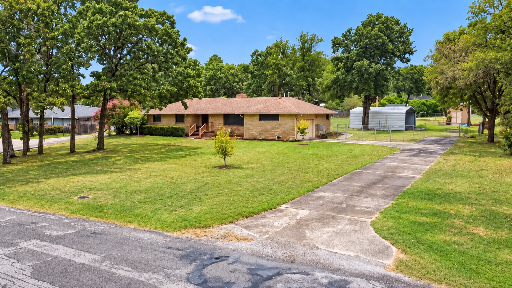 2009 Parkview Drive Okmulgee OK 74447