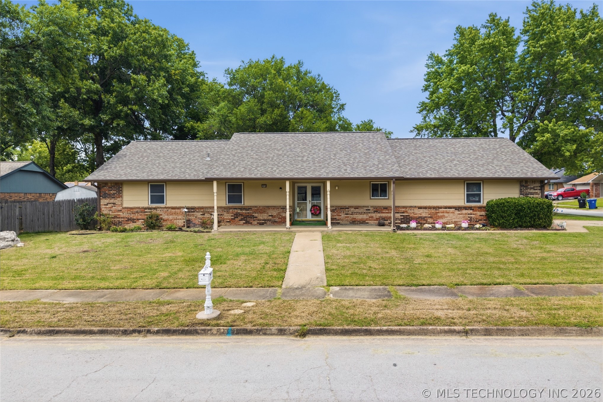 3016 E Knoxville Street Broken Arrow OK 74014