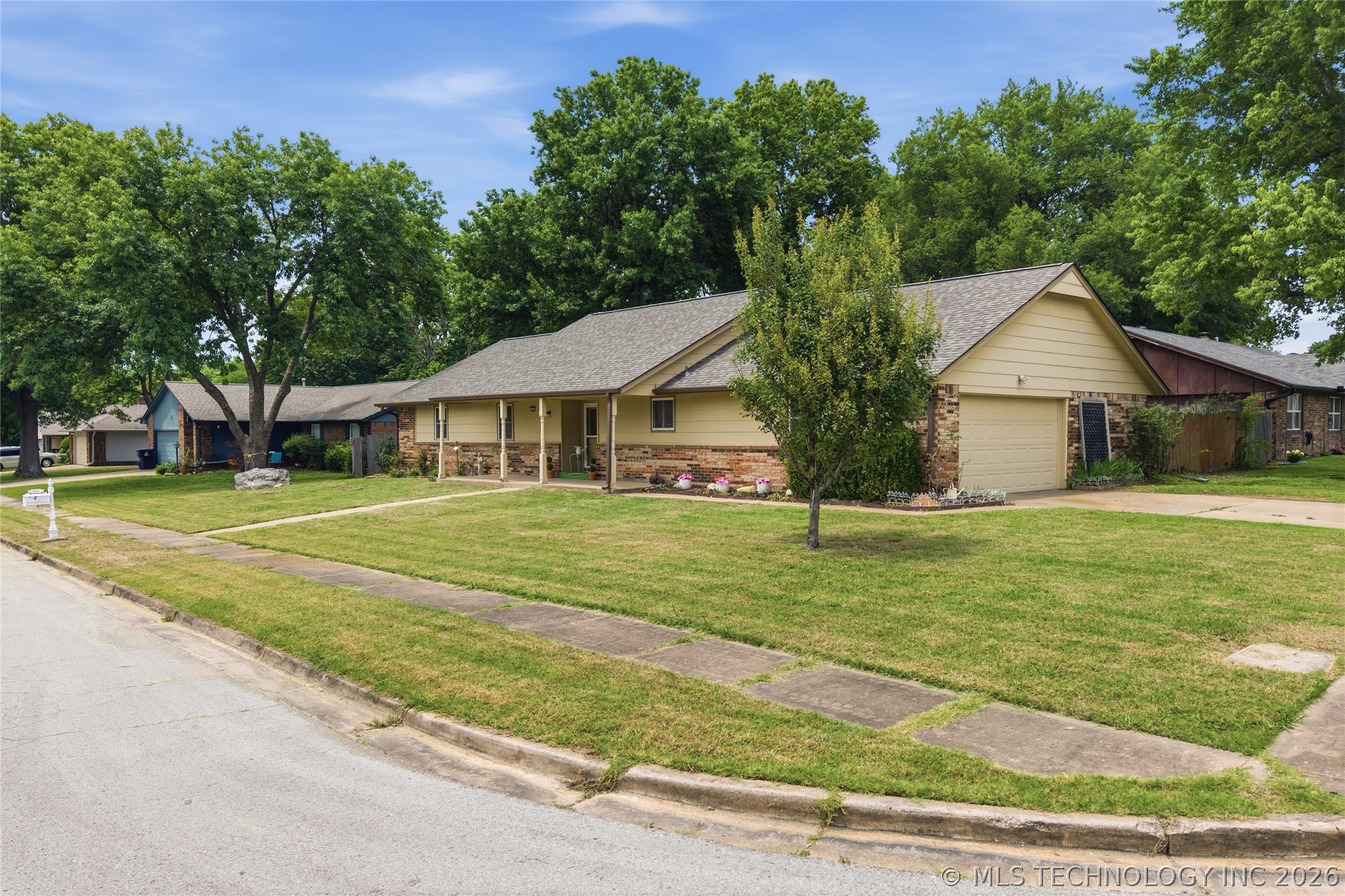 3016 E Knoxville Street Broken Arrow OK 74014